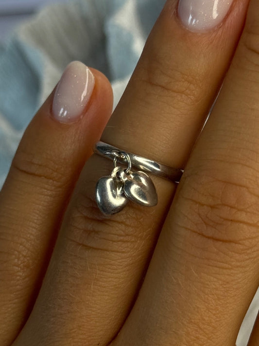 925 Sterling Silver 2 Hearts Charms Ring Size 5