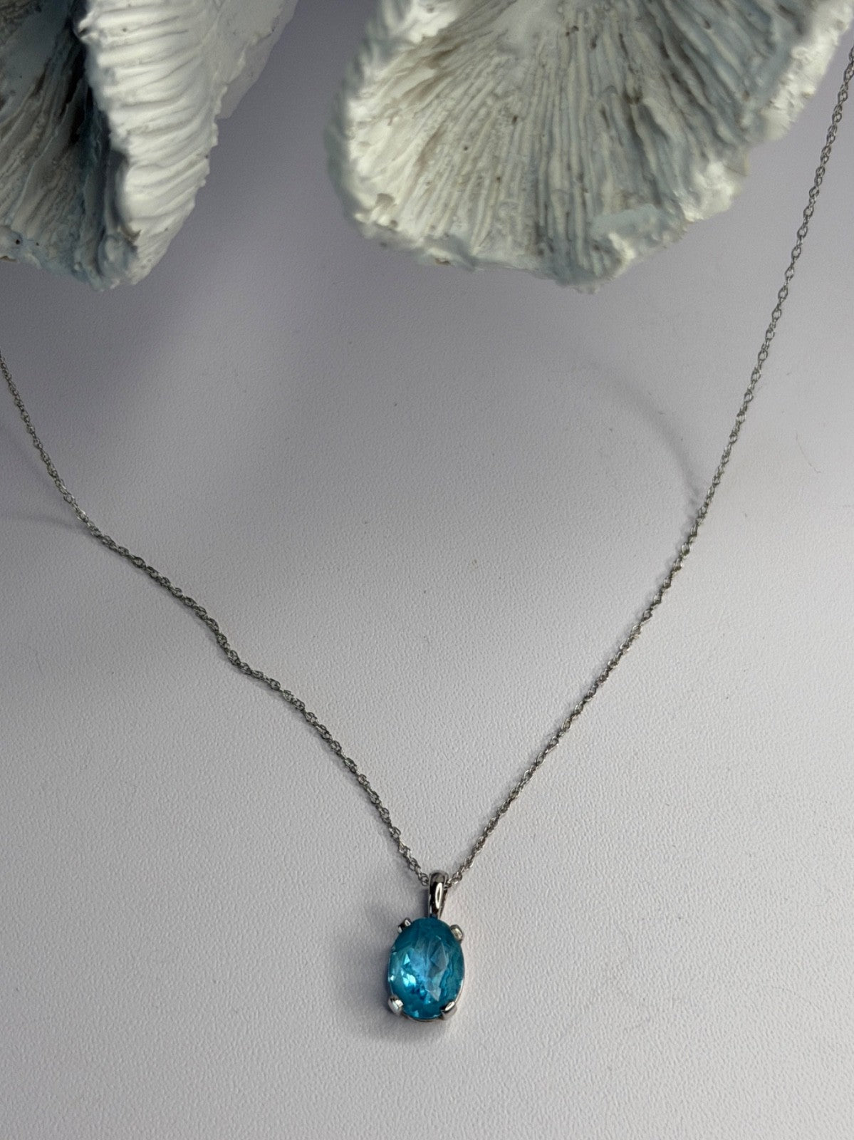 14K White Gold Topaz Pendant & 10K White Gold Chain