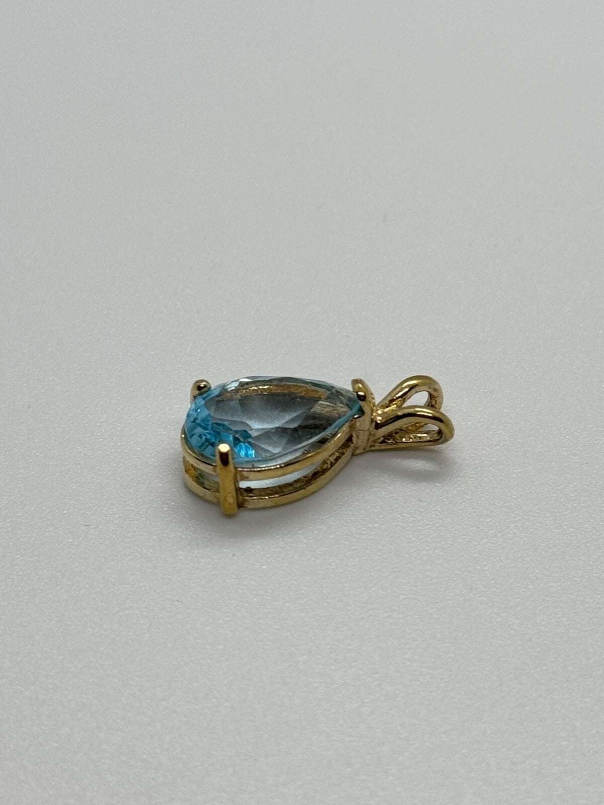 925 Sterling Silver Gold Plated Topaz Pendant Length 21 mm