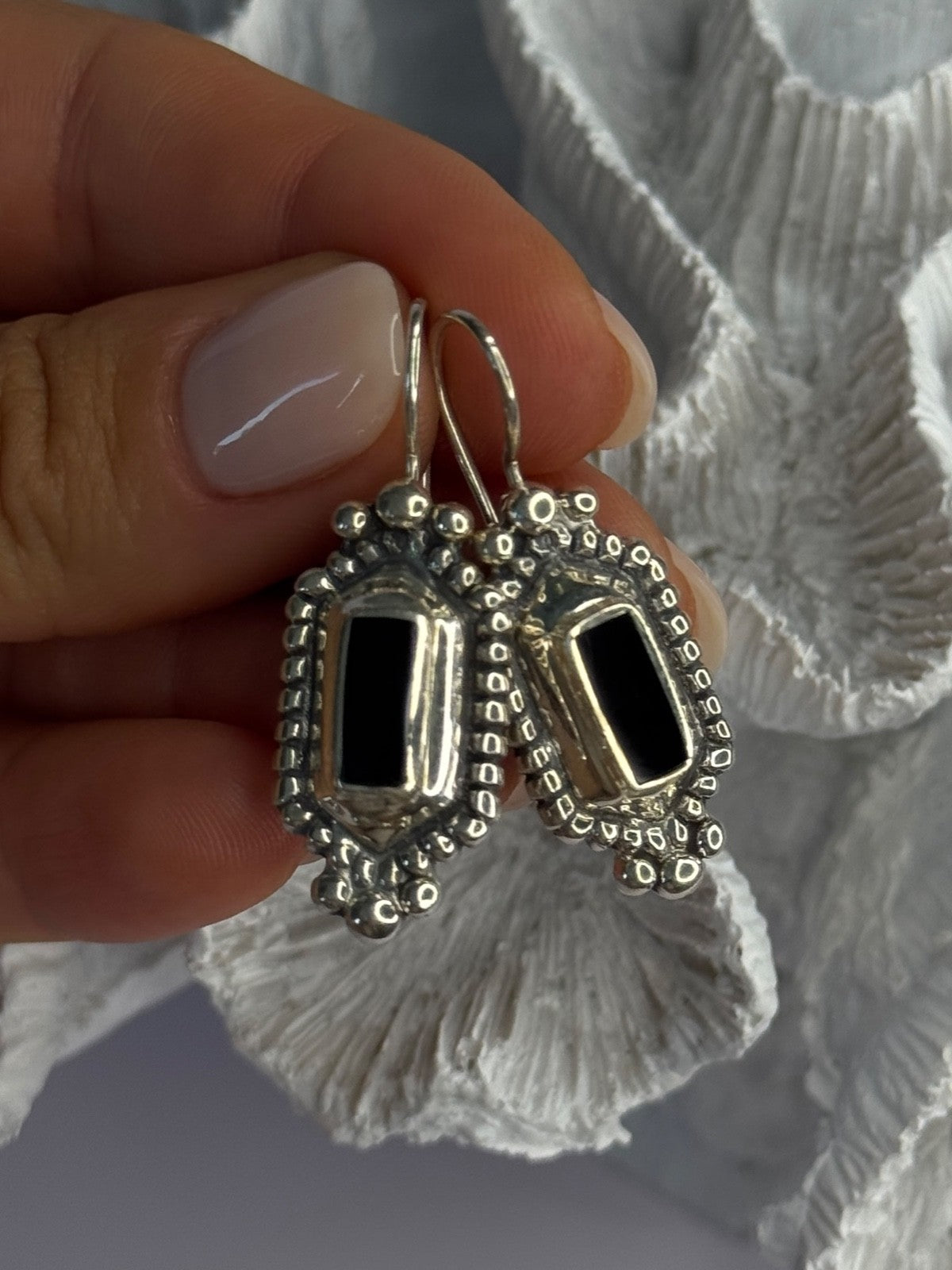 Vintage 925 Sterling Silver Onyx Earrings Length 1.50 Inch