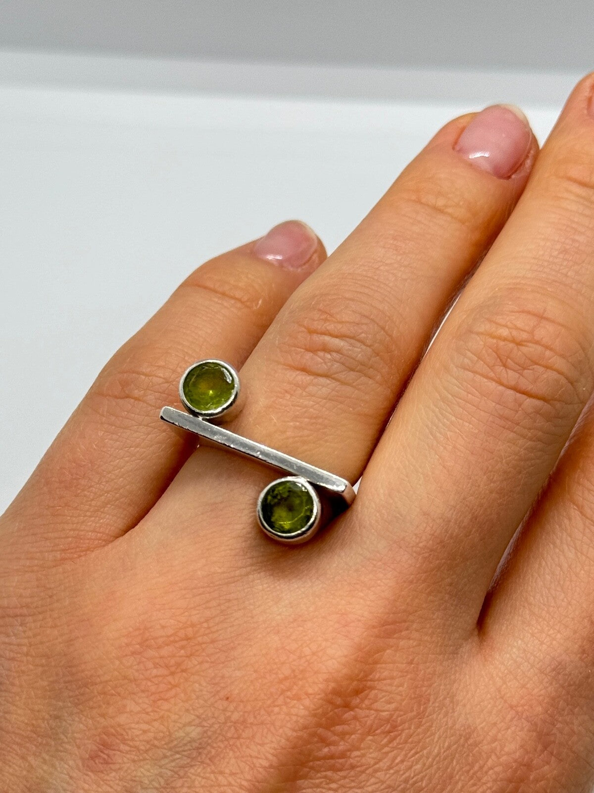 925 Sterling Silver Peridot Ring Size 5.5
