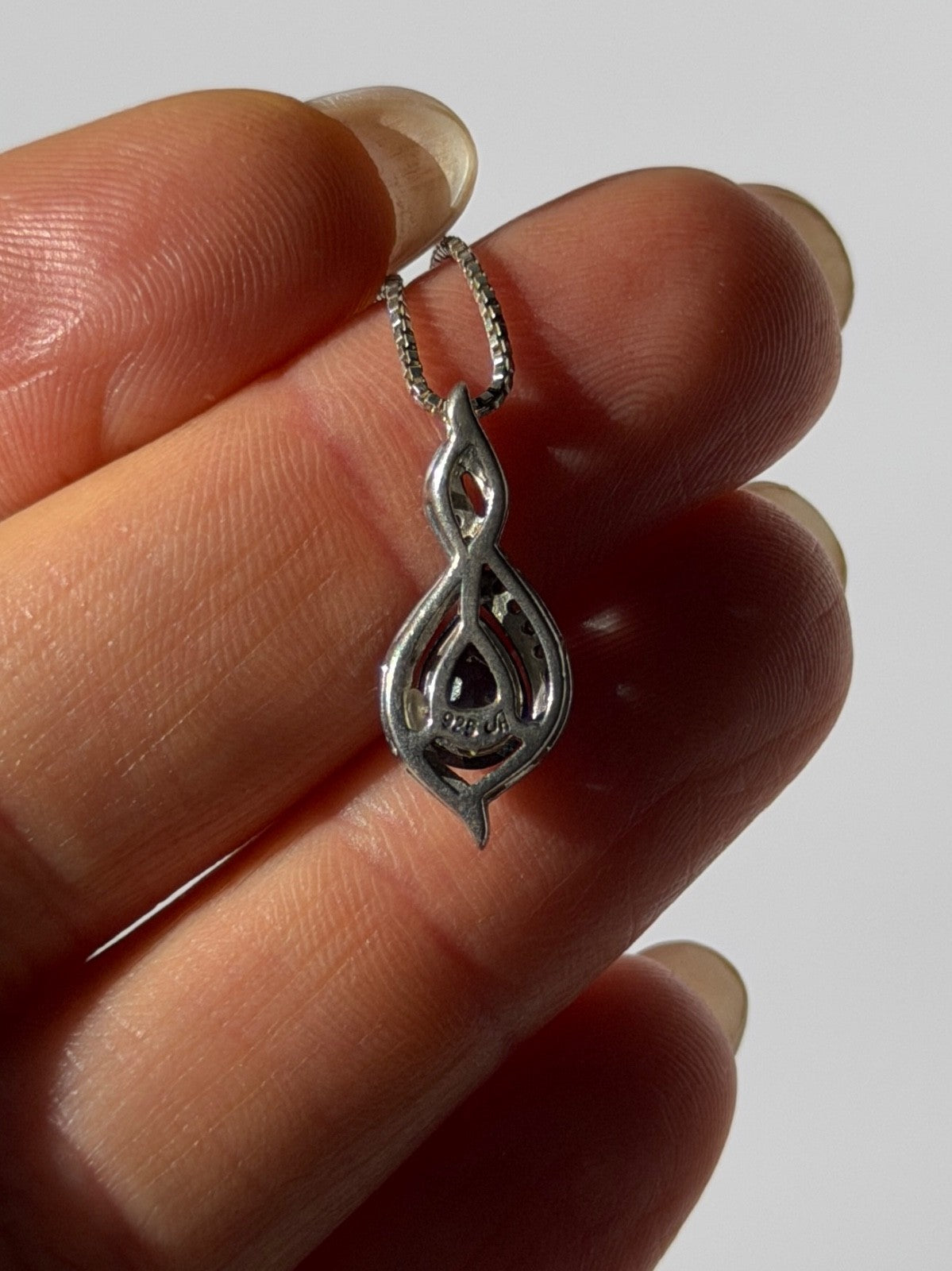 925 Sterling Silver Blue Sapphire & Quartz Necklace Length 16 in