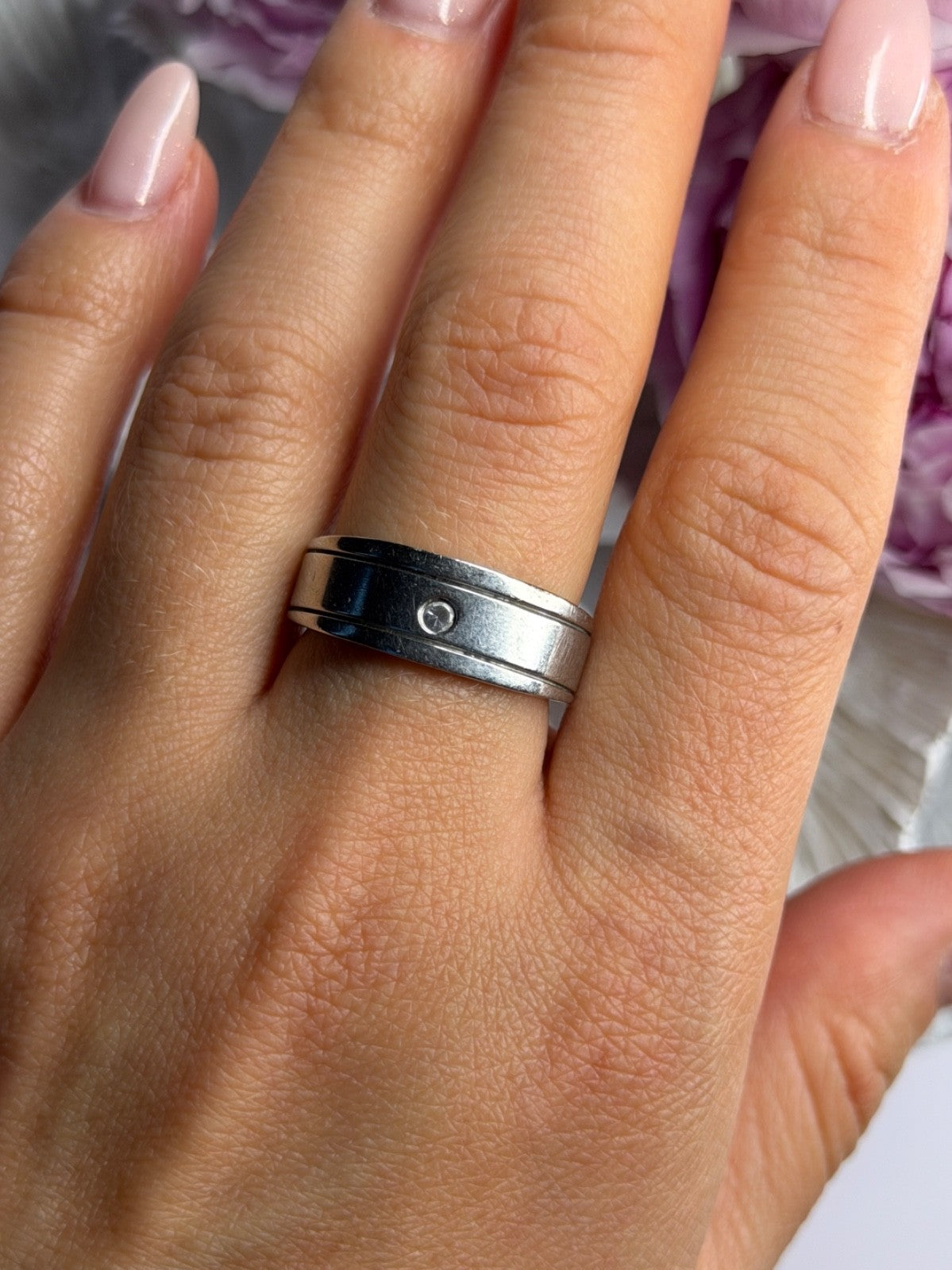 925 Sterling Silver Diamond Ring Size 9