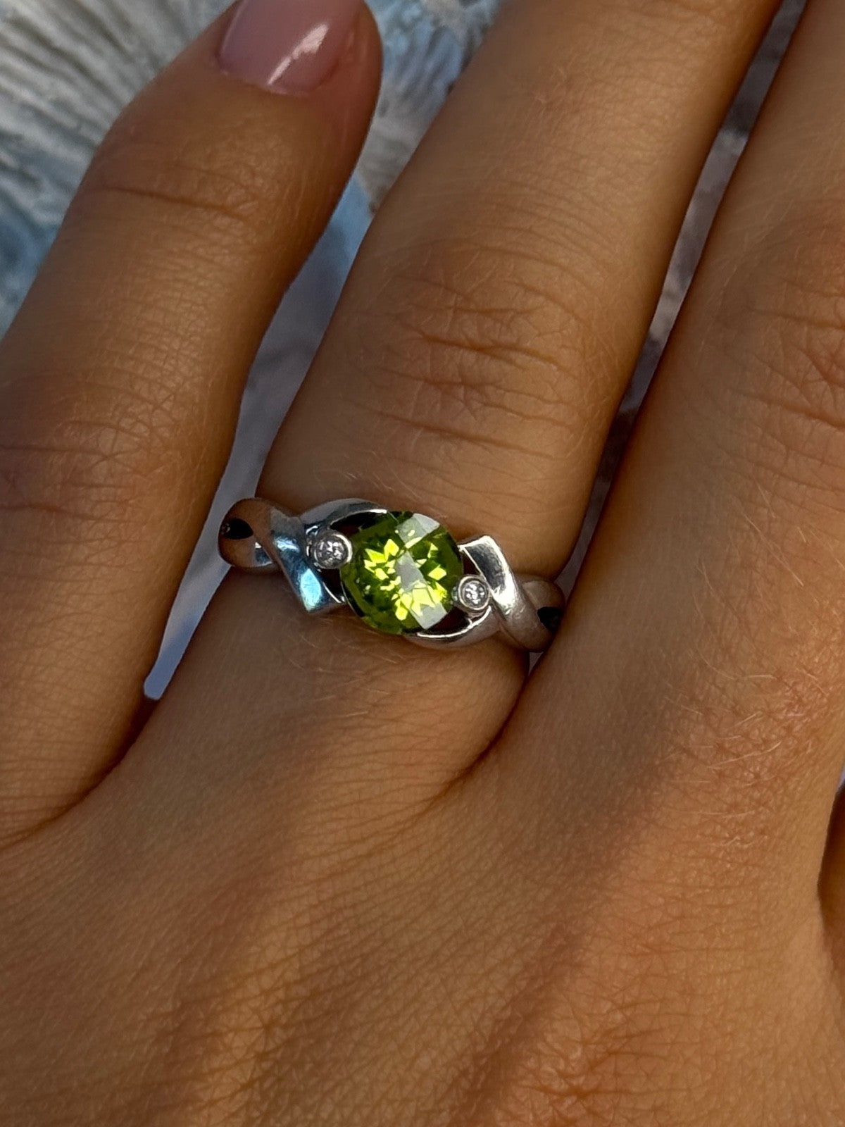 925 Sterling Silver Peridot & Beryl Ring Size 6