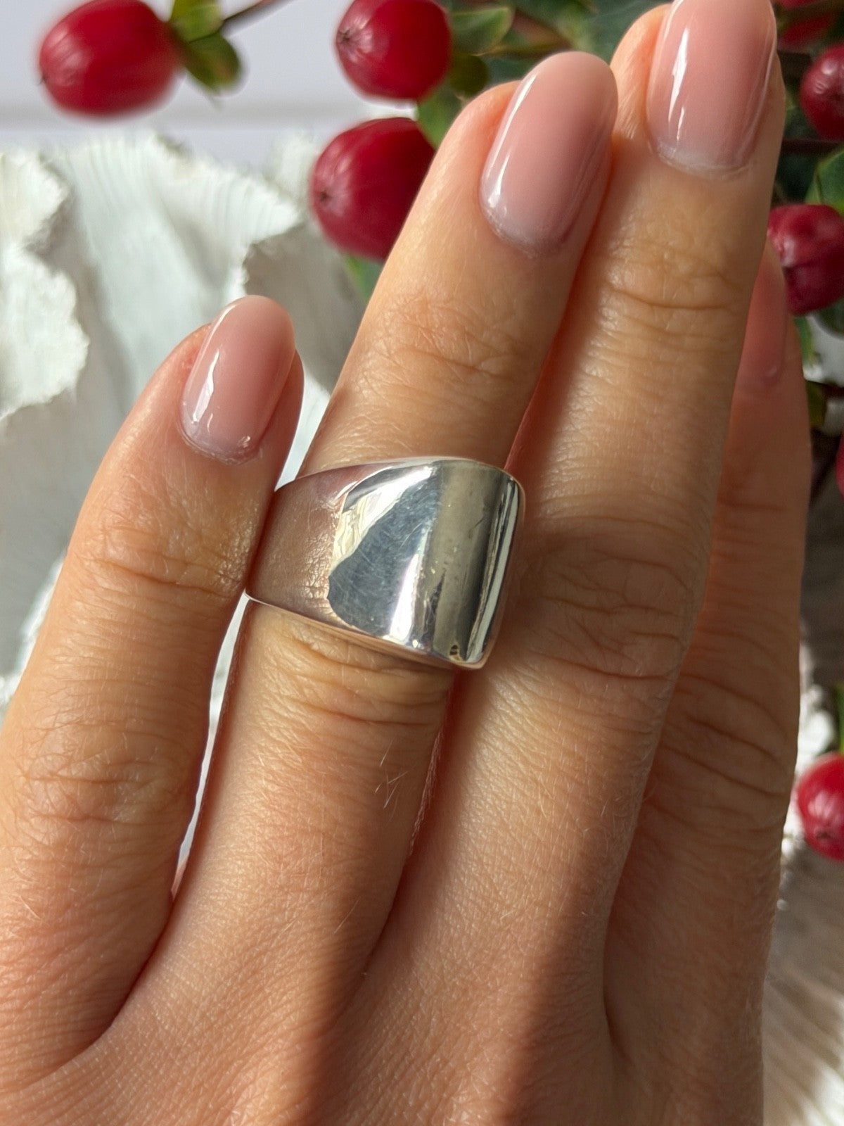 Fashion Design 925 Sterling Silver Ring Size 6