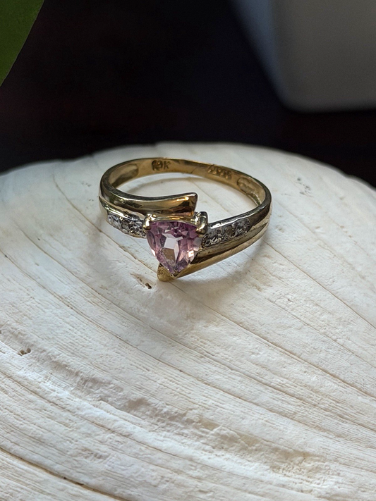 Romantic 10K Yellow Gold Pink Sapphire & Diamond Ring Size 7