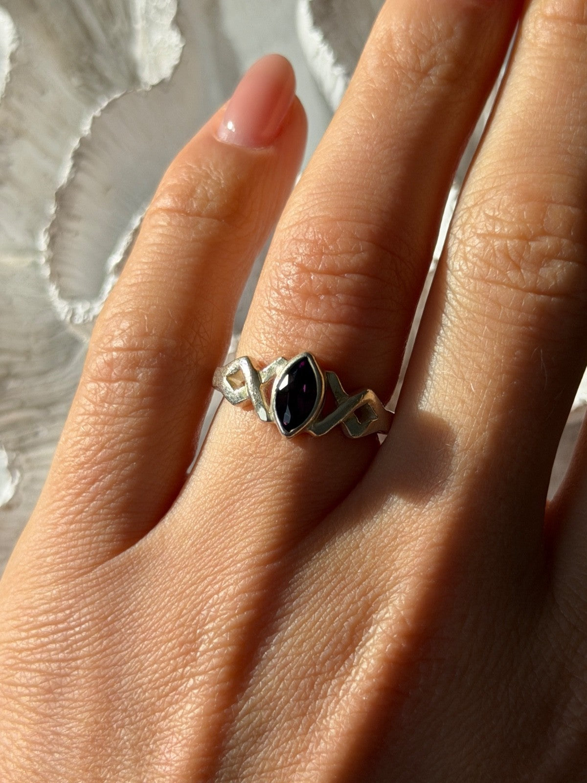 925 Sterling Silver Amethyst Ring Size 6.5