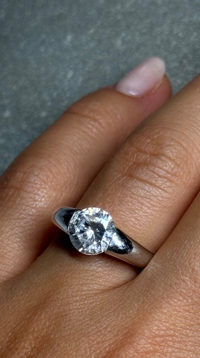 925 Sterling Silver CZ Ring Size 7.5