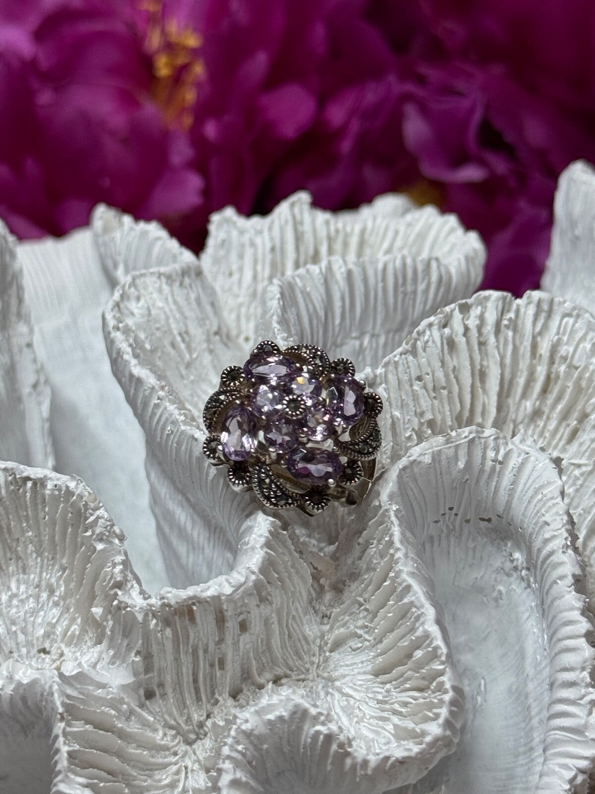 925 Sterling Silver Amethyst & Marcasite Ring Size 5