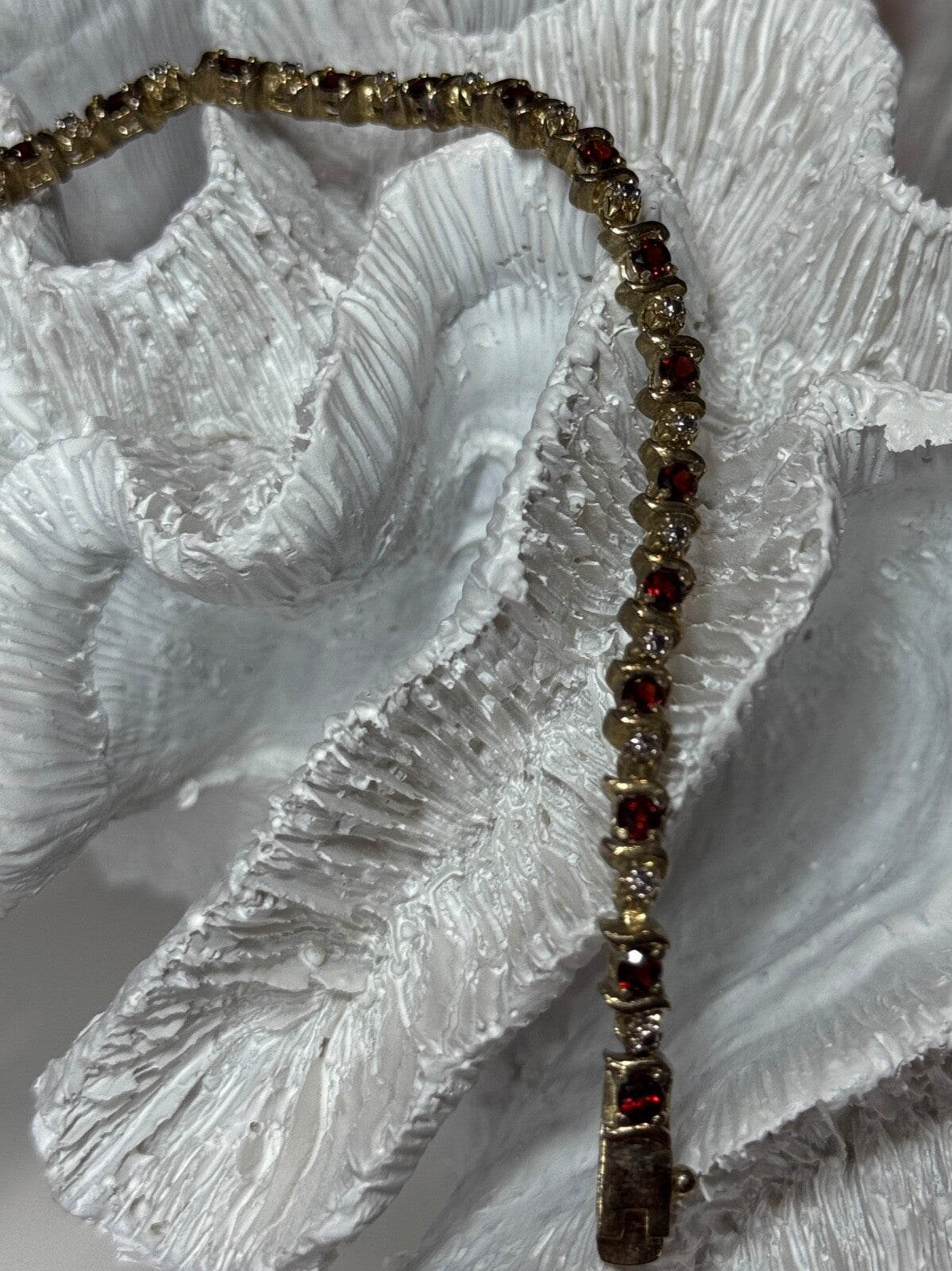 925 Sterling Silver Gold Plated Garnet Bracelet Length 7.5