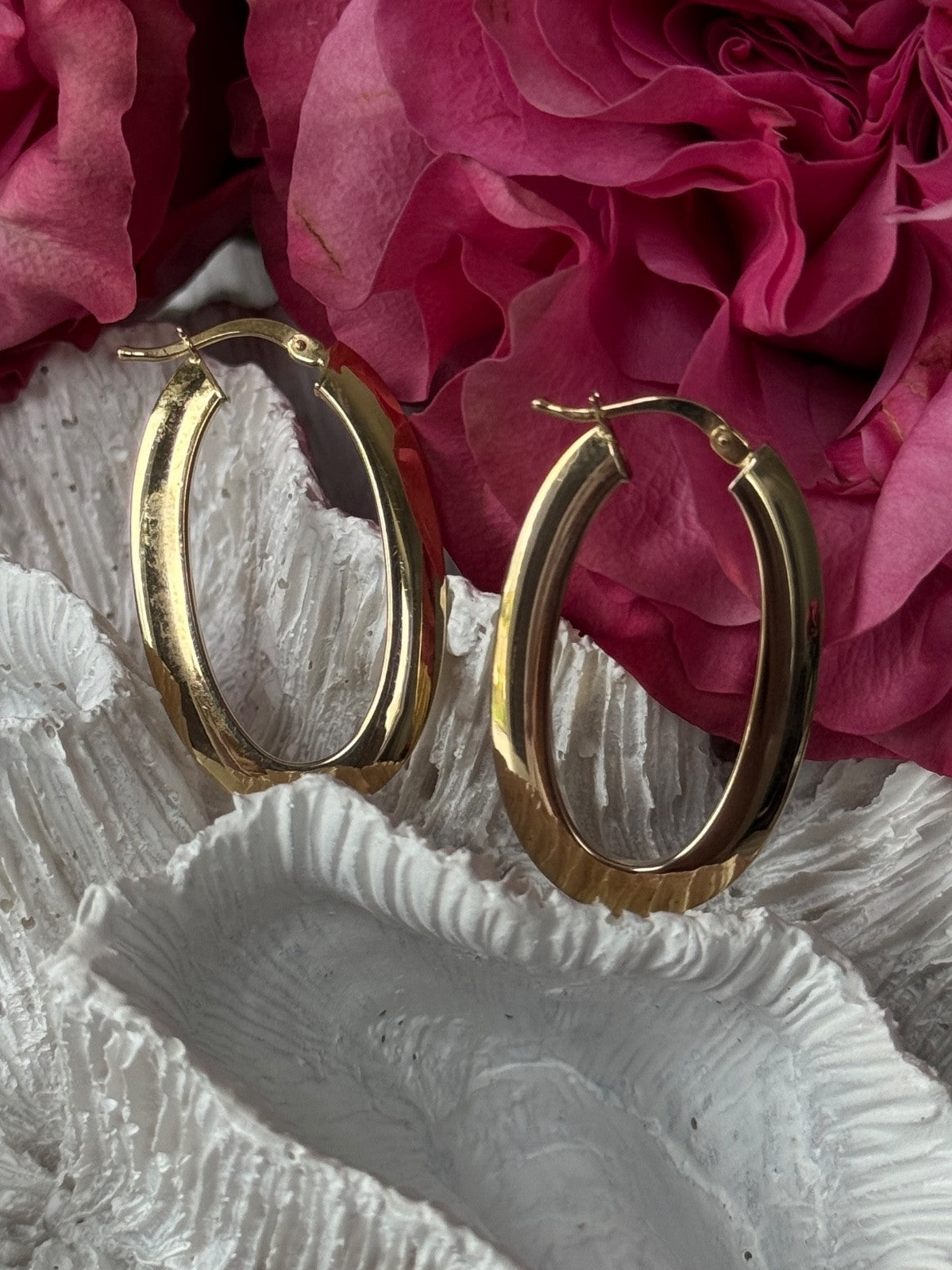 Italy 14K Yellow Gold Earrings Length 1.30 Inch
