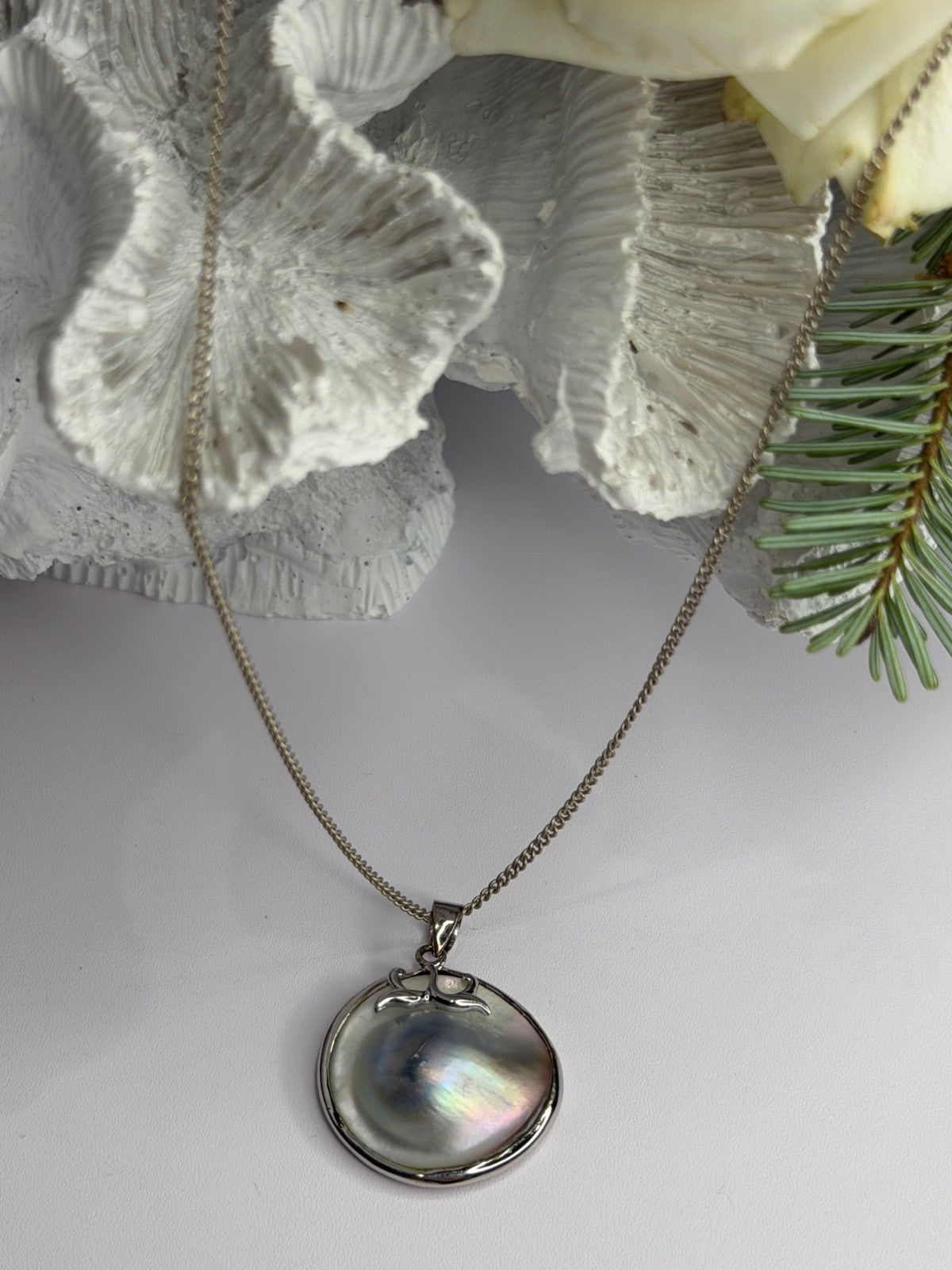 Beautiful Vintage 925 Sterling Silver Abalone Necklace Length 16 in