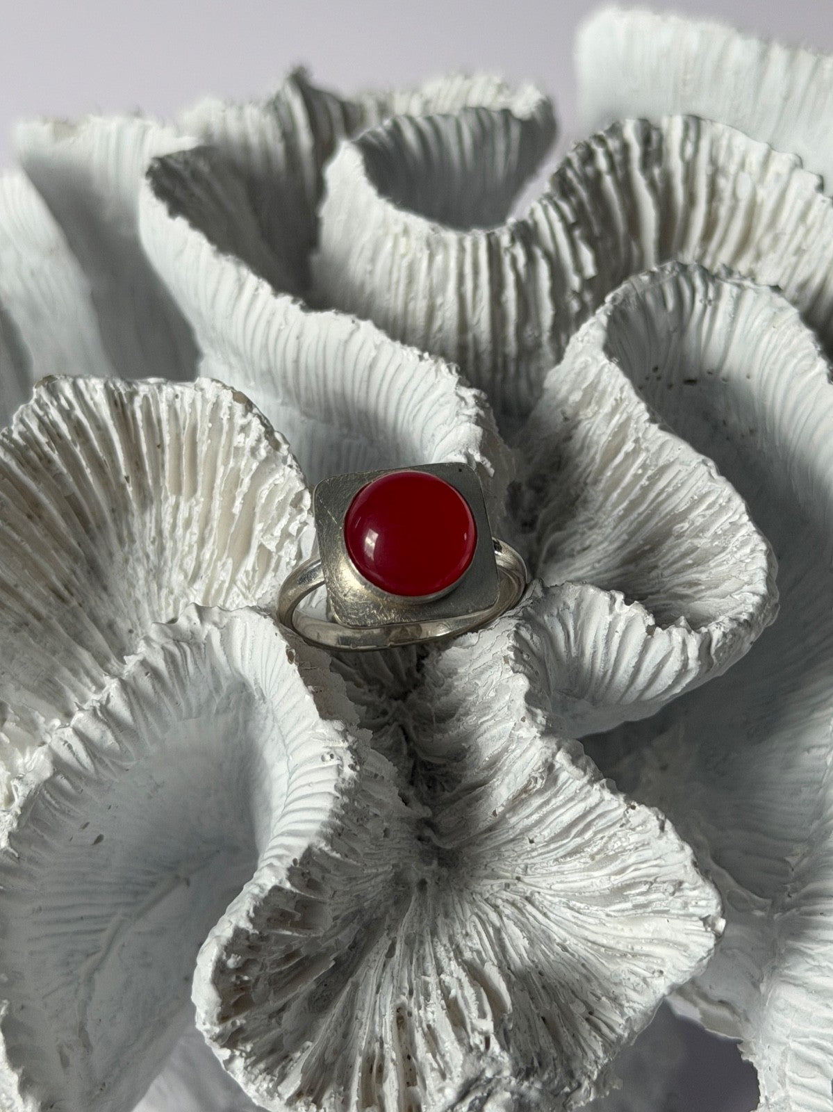 Vintage 925 Sterling Silver Red Coral Ring Size 8