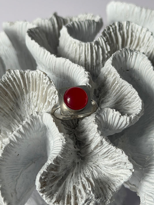 Vintage 925 Sterling Silver Red Coral Ring Size 8