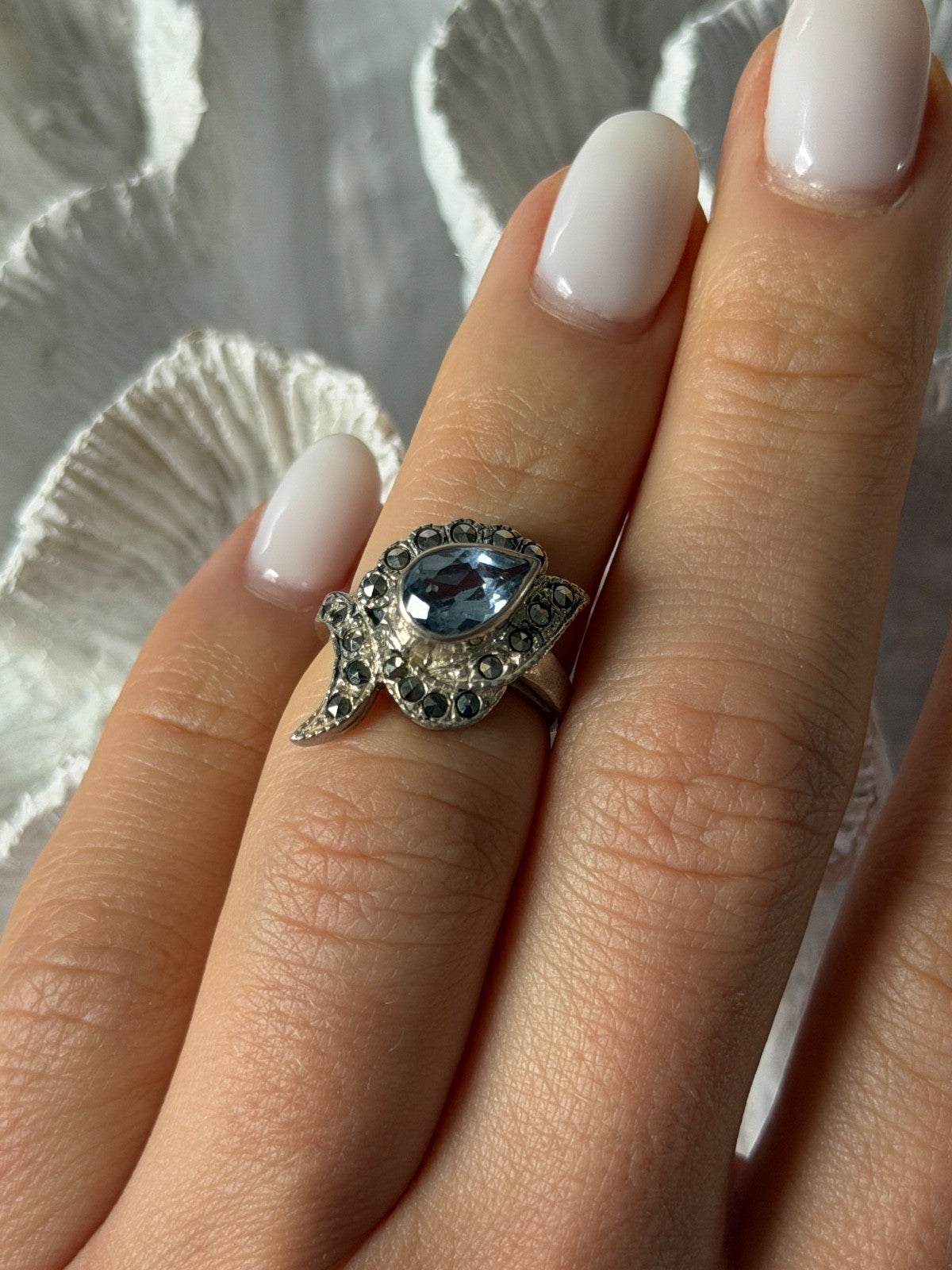 925 Sterling Silver Blue Topaz & Marcasite Ring Size 4