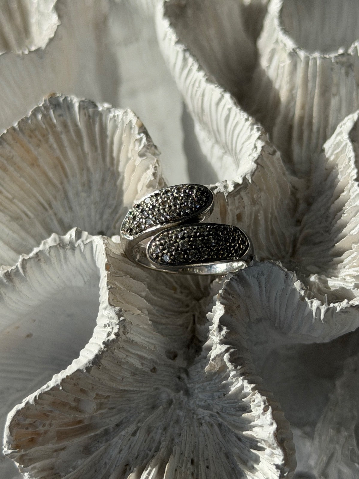 Lovely 925 Sterling Silver Cz Ring Size 6