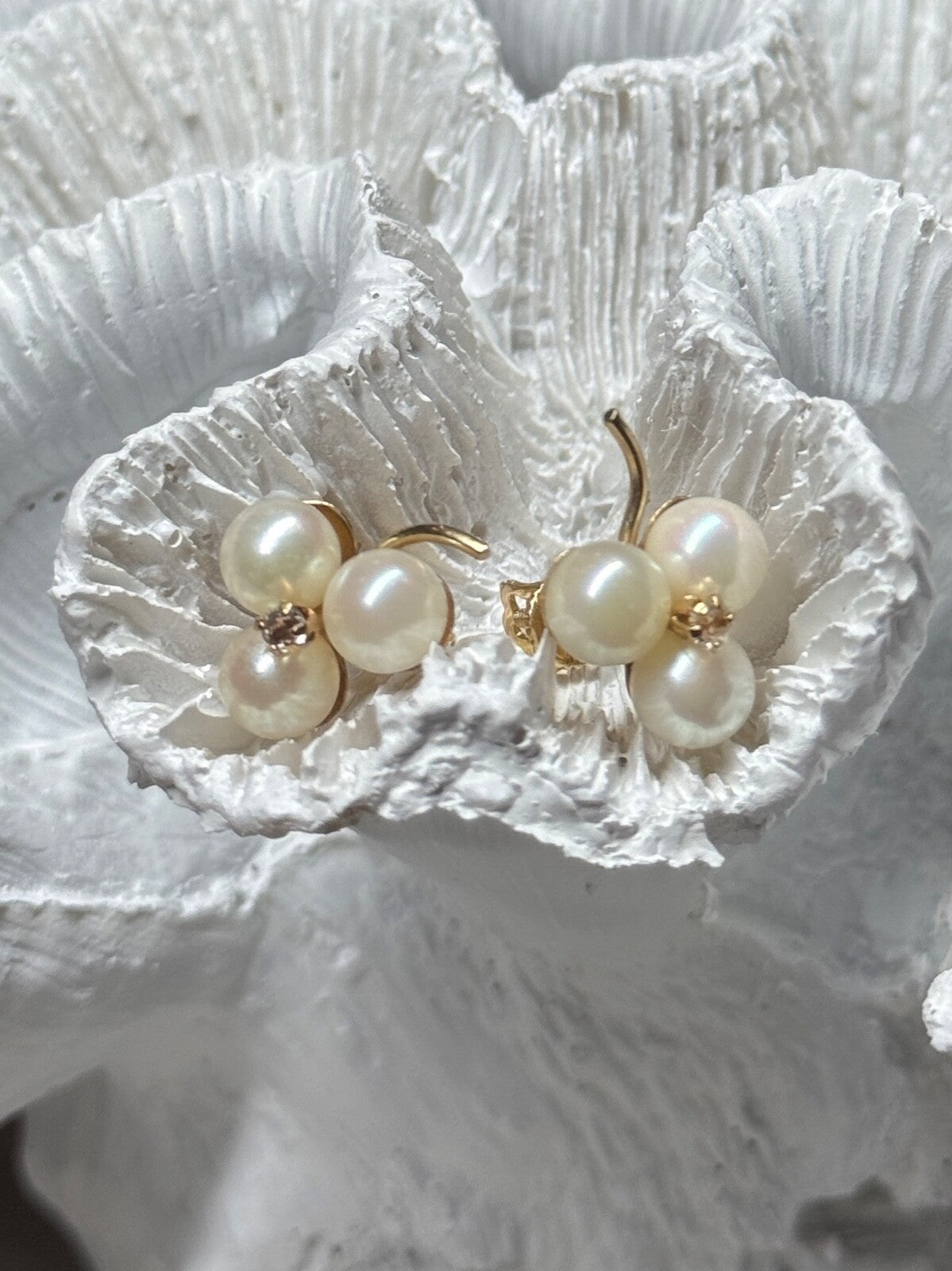 10K Yellow Gold Pearls & Diamonds Earrings Length 0.5 Inch