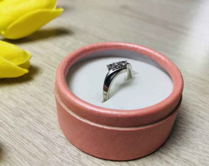 925 Sterling Silver CZ Ring Size 7
