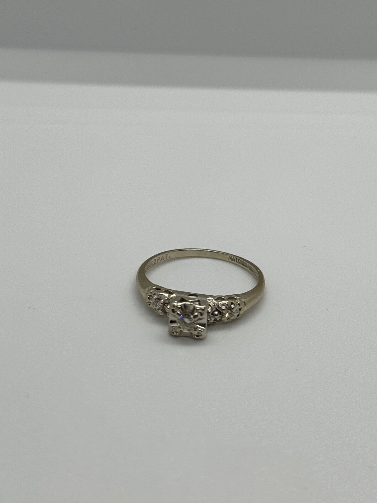 14K White Gold Diamonds Matched Perfection Ring Size 6
