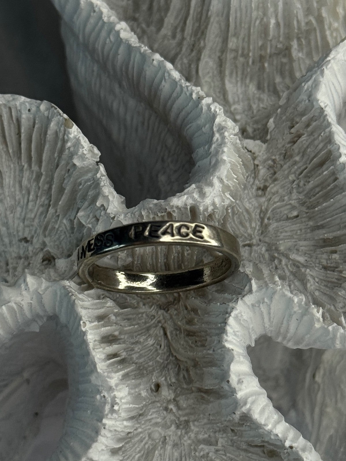 925 Sterling Silver Love Happiness Peace Magic Ring Size 8