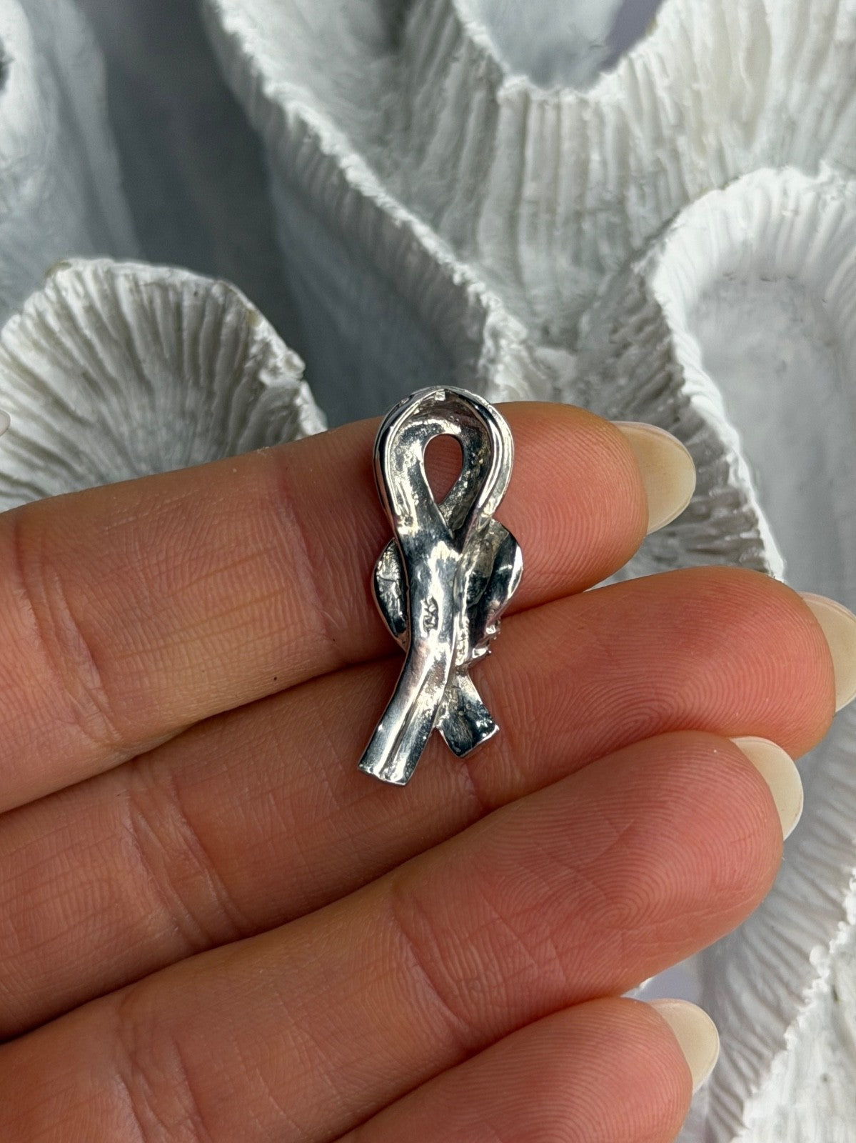 10K White Gold White & Black Diamonds Pendant