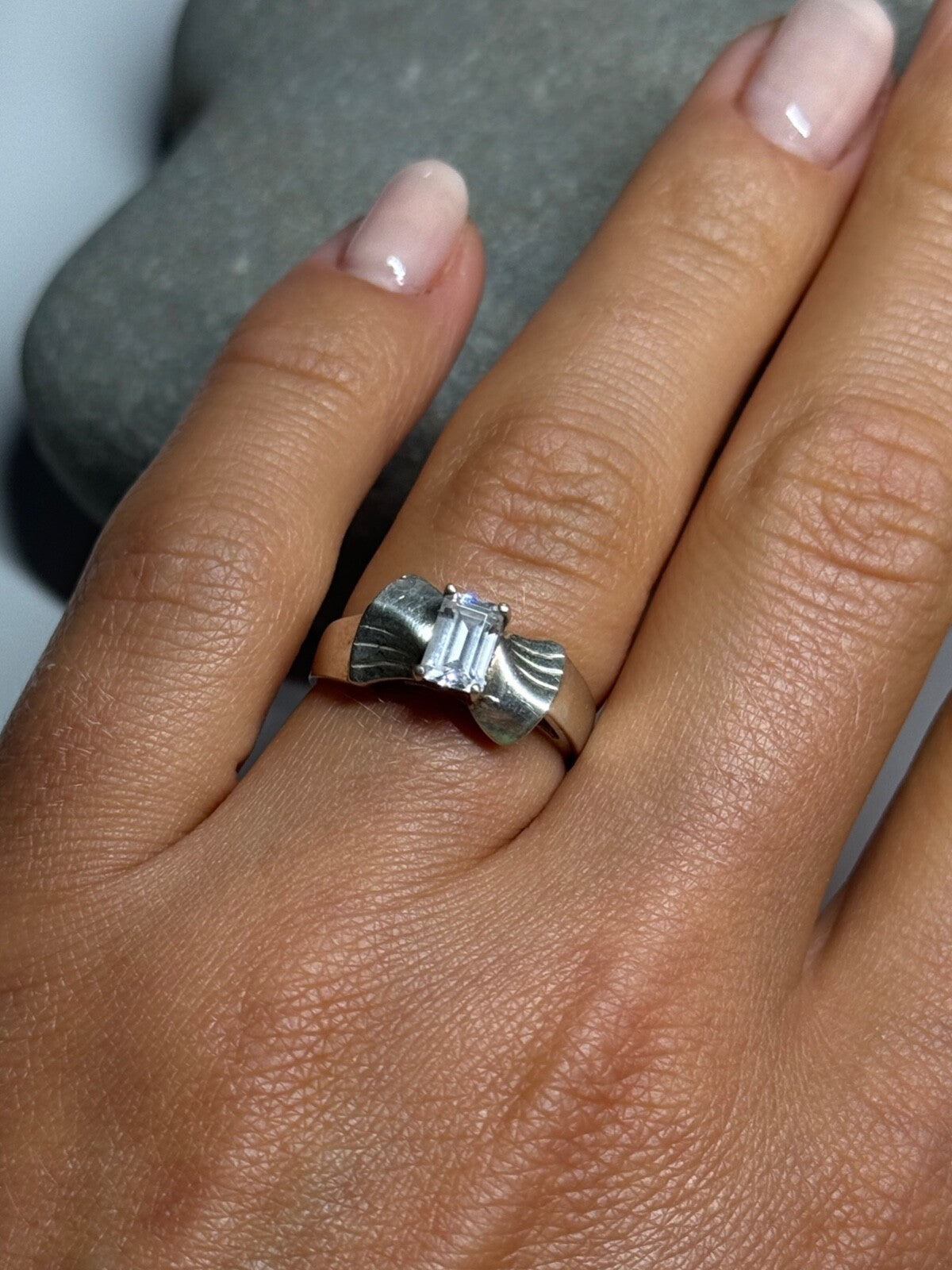 925 Sterling Silver Beryl Bow Ring Size 6