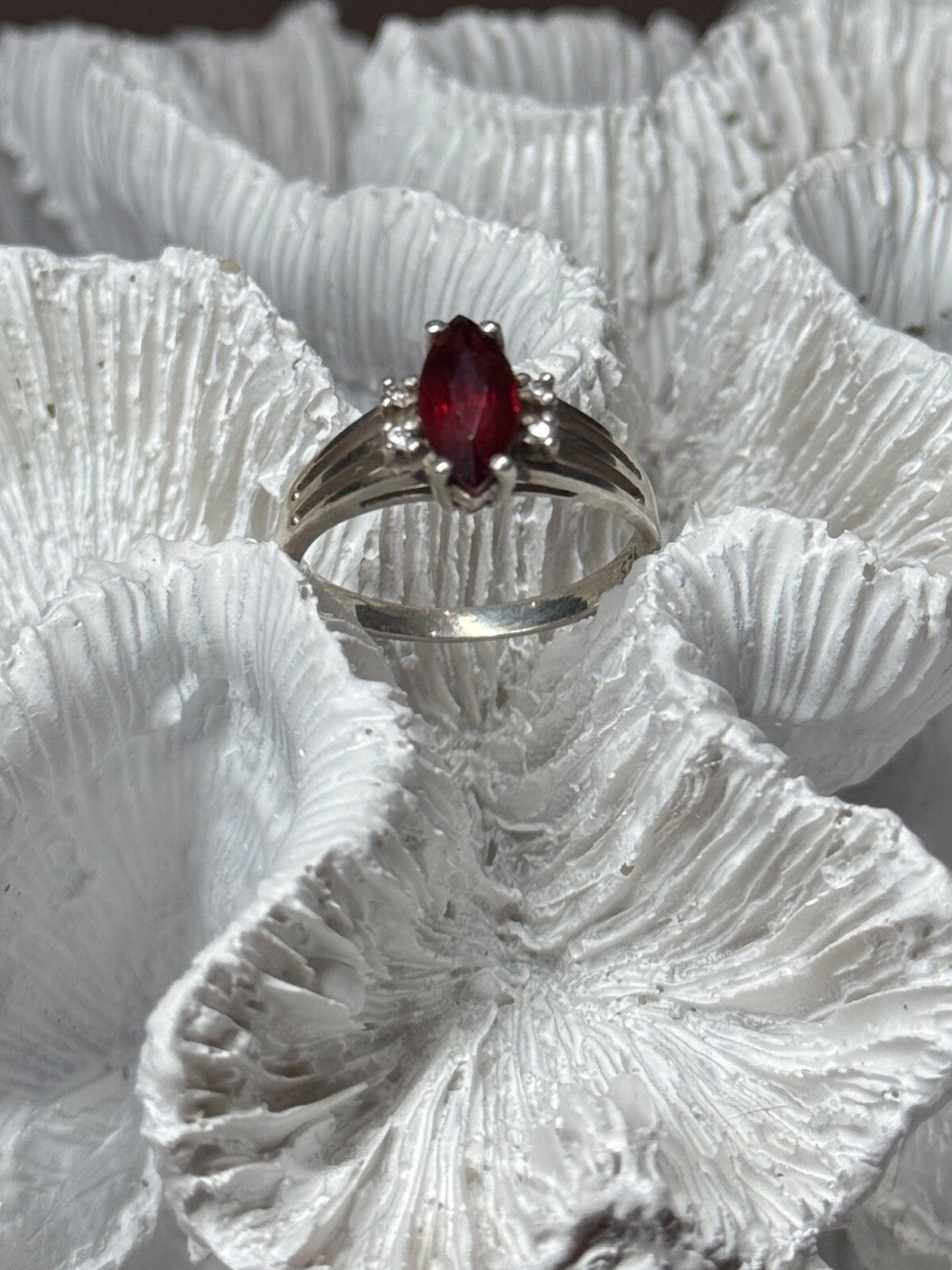 925 Sterling Silver Garnet Ring Size 7