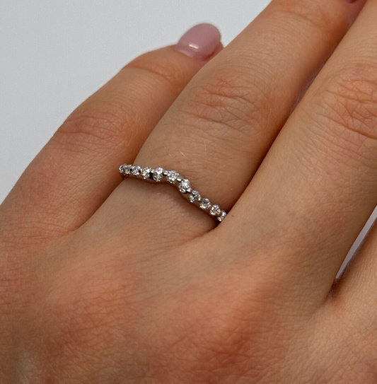 18K White Gold Diamonds Ring Size 6