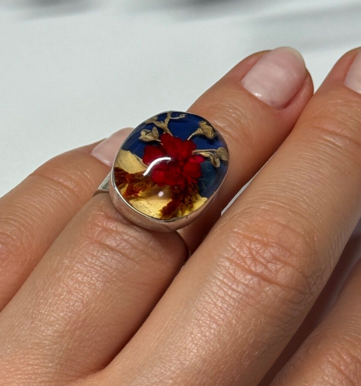 925 Sterling Silver With Natural Flowers In Epoxy Resin Ring Size 5
