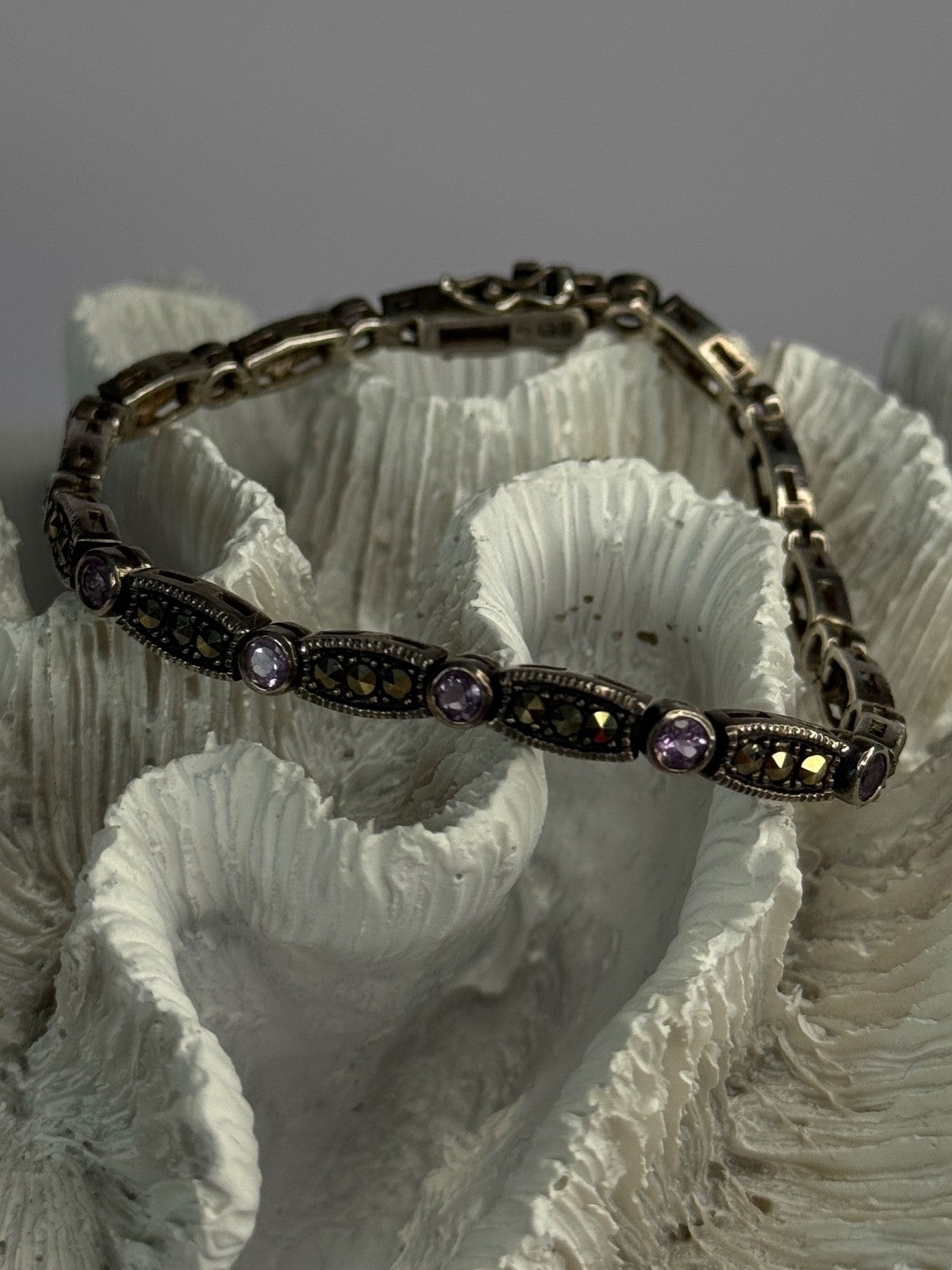 925 Sterling Silver Amethyst & Marcasite Bracelet Length 7.5