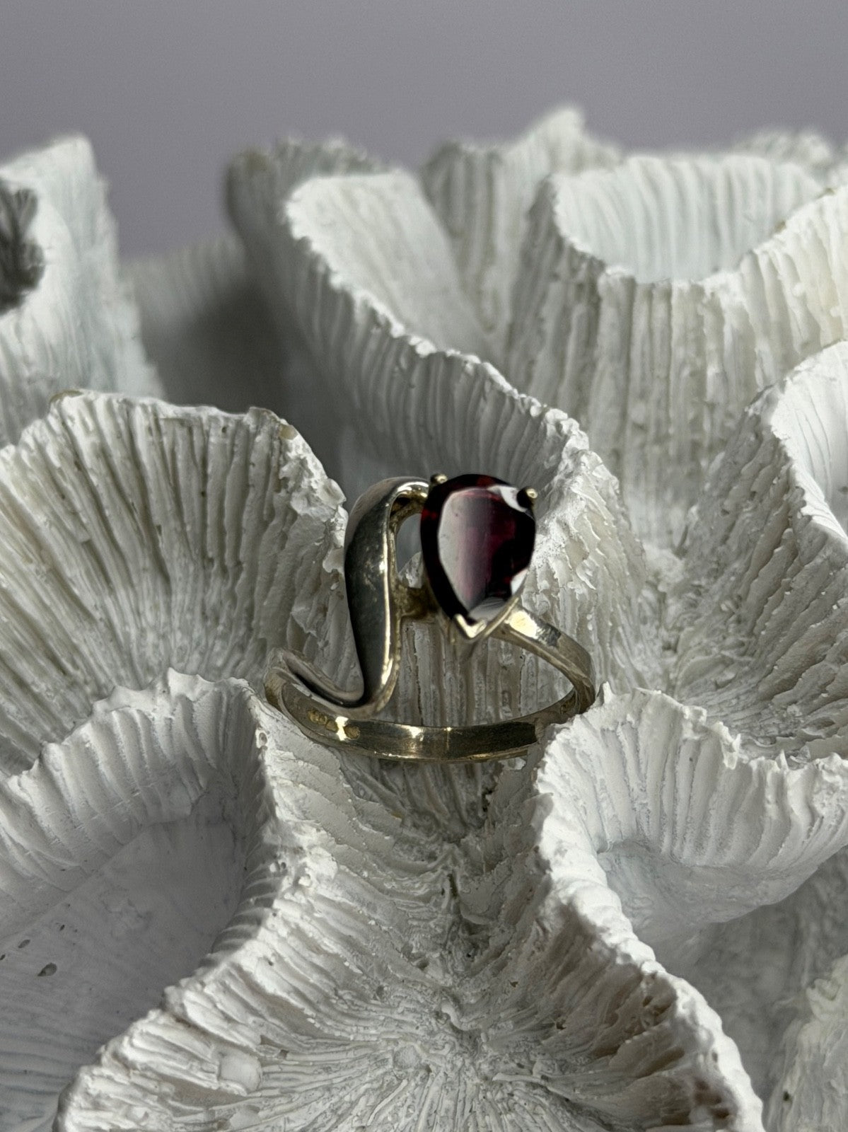 925 Sterling Silver Garnet Ring Size 8.5