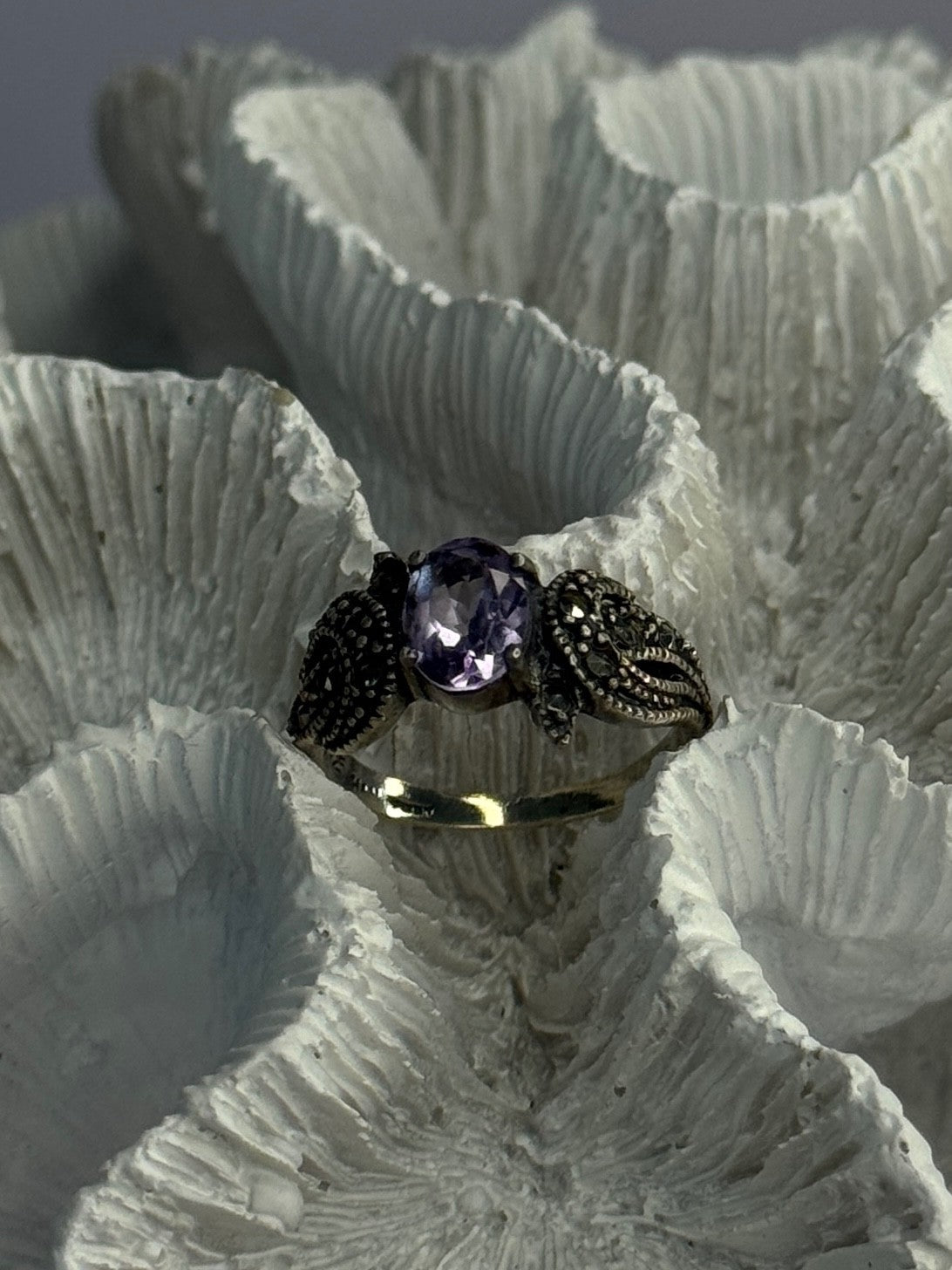 925 Sterling Silver Amethyst & Marcasite Ring Size 7