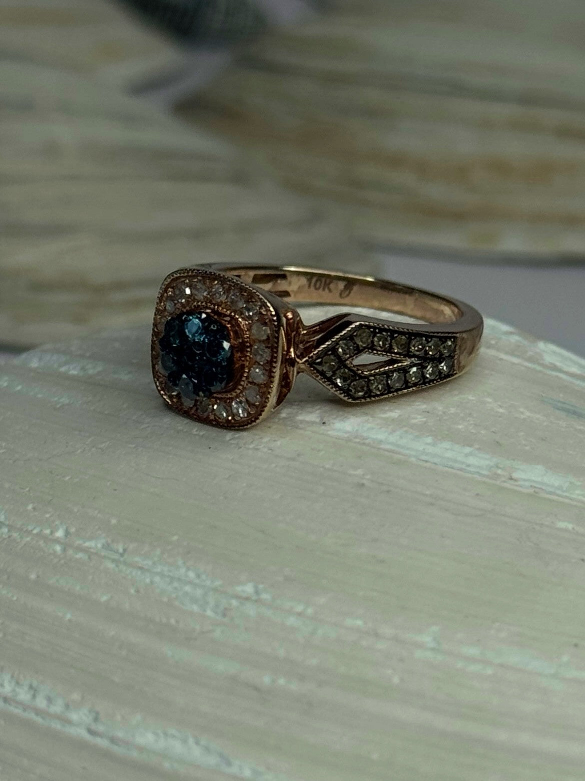 10K Rose Gold 0.5 Carat Clear & Teal Blue Dimond Ring Size 6