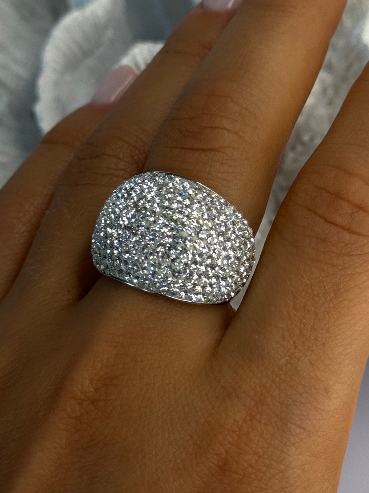 Beautiful 925 Sterling Silver CZ Ring Size 8