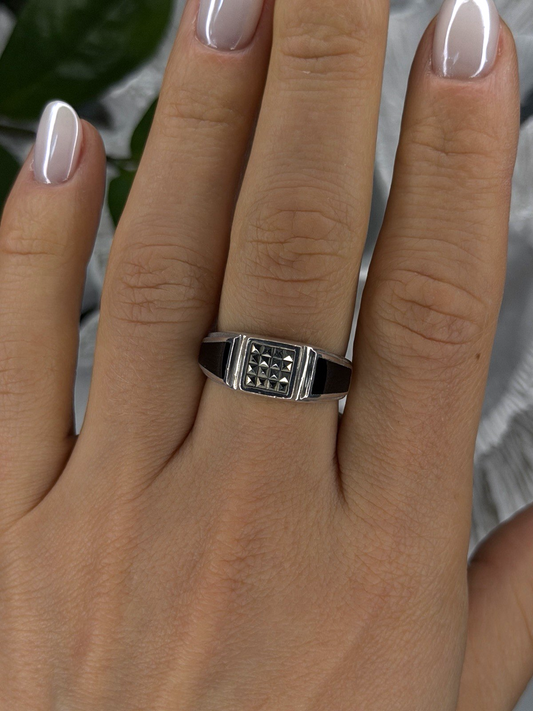 Vintage 925 Sterling Silver Black Onyx & Marcasite Ring Size 8.5