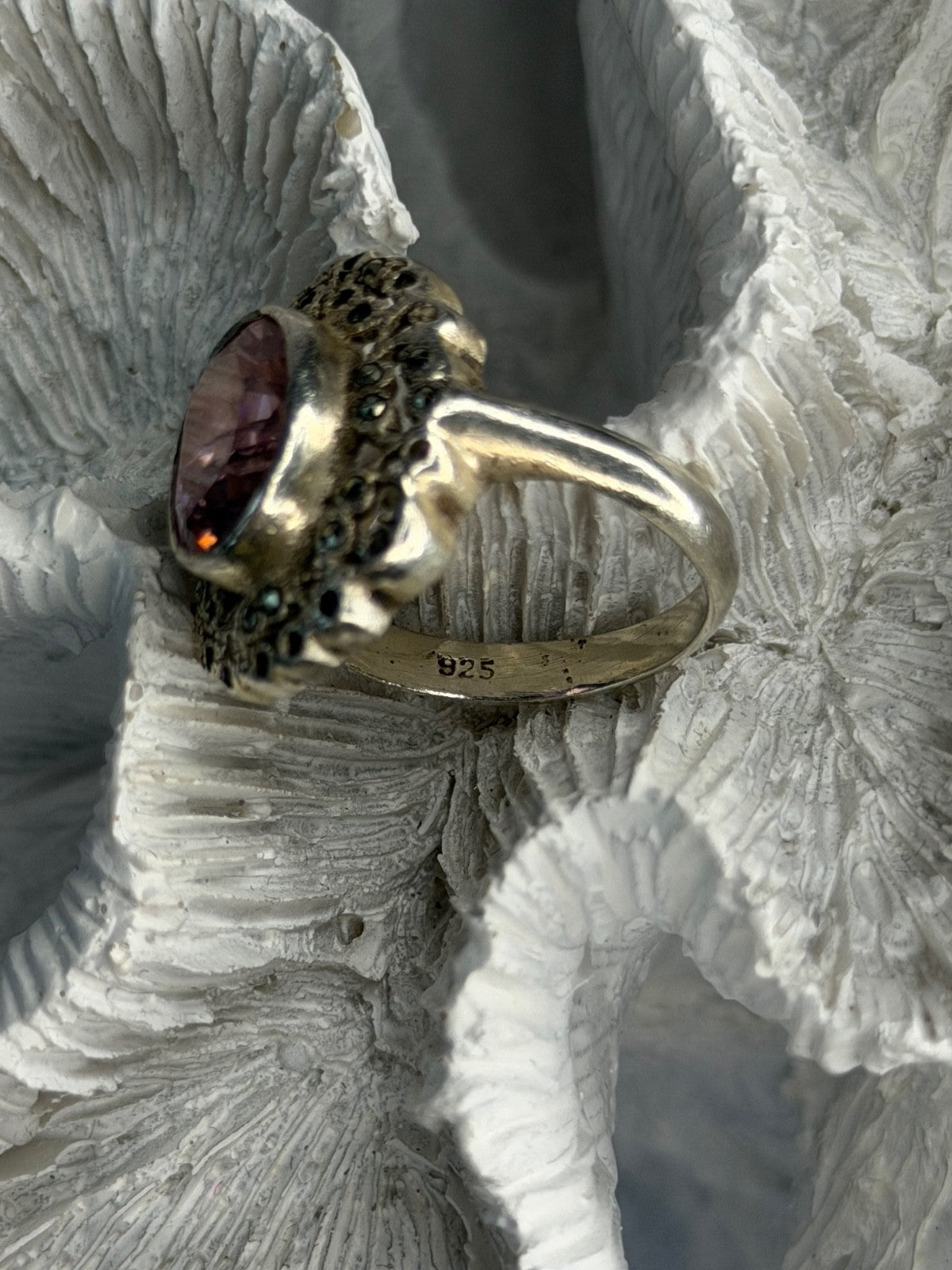 Vintage 925 Sterling Silver Morganite & Marcasite Ring Size 7