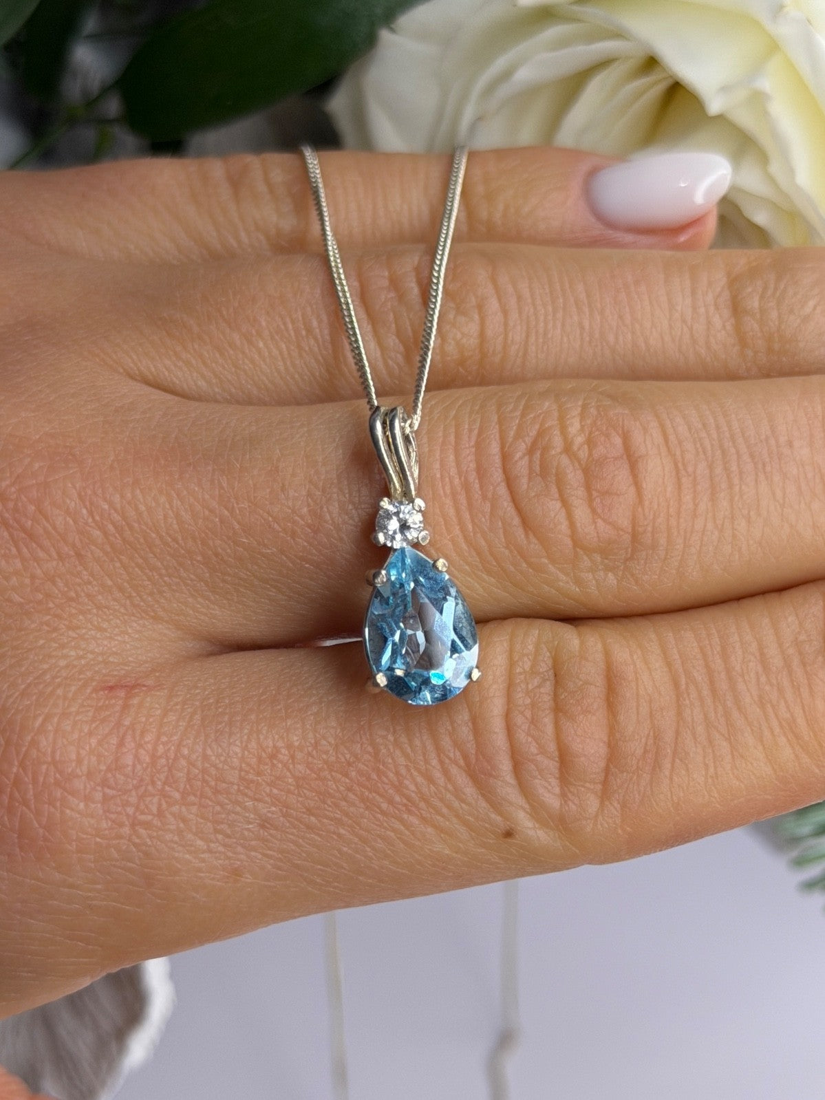 925 Sterling Silver Blue Topaz & Beryl Necklace Length 18 in