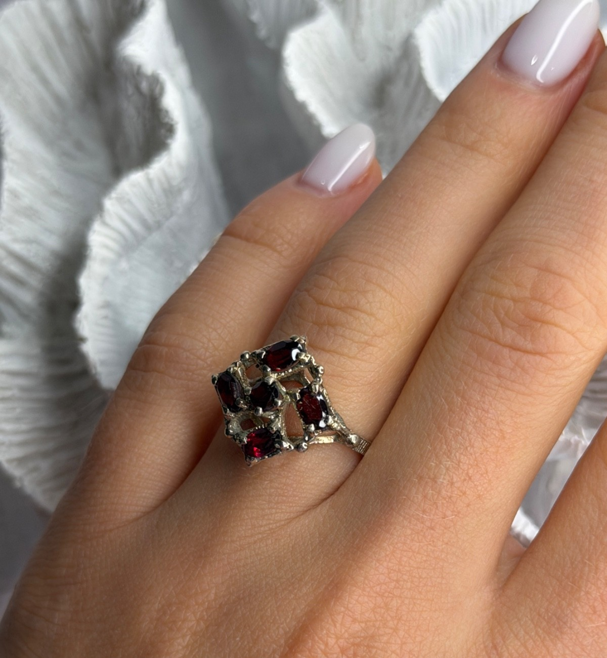 Vintage 925 Sterling Silver Garnet Ring Size 7