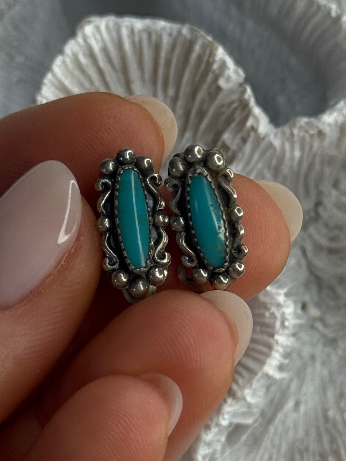 Vintage 925 Sterling Silver Turquoise Clip-On Earrings Length 0.60 Inch