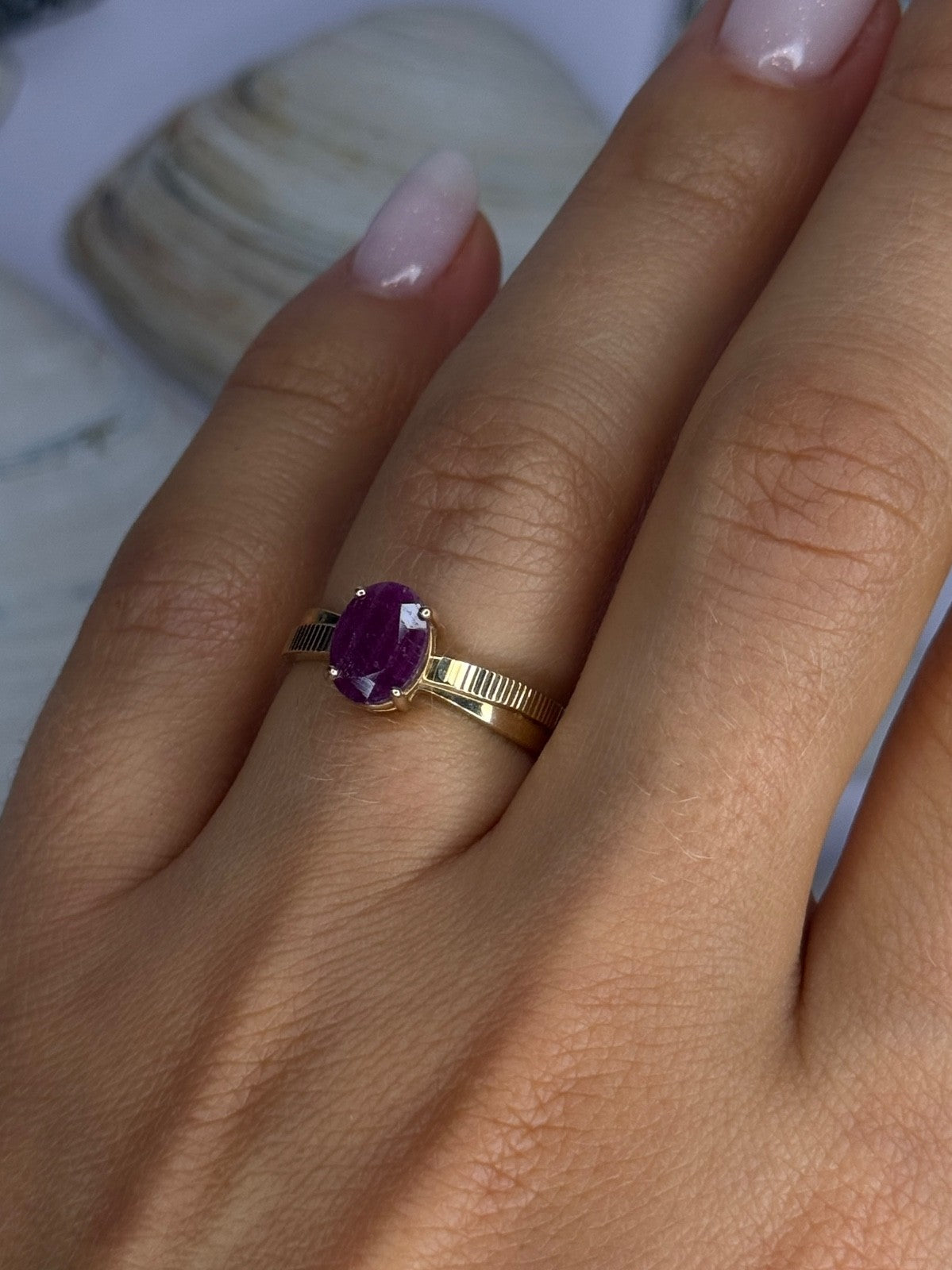 Elegant 10K Yellow Gold Ruby Ring Size 7
