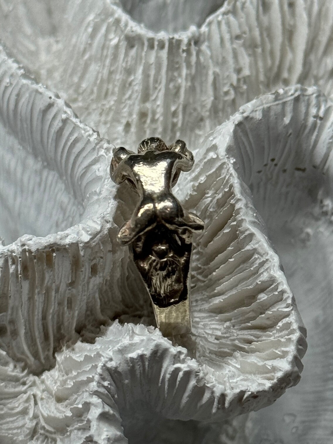 925 Sterling Silver Kamasutra Ring Size 7.5