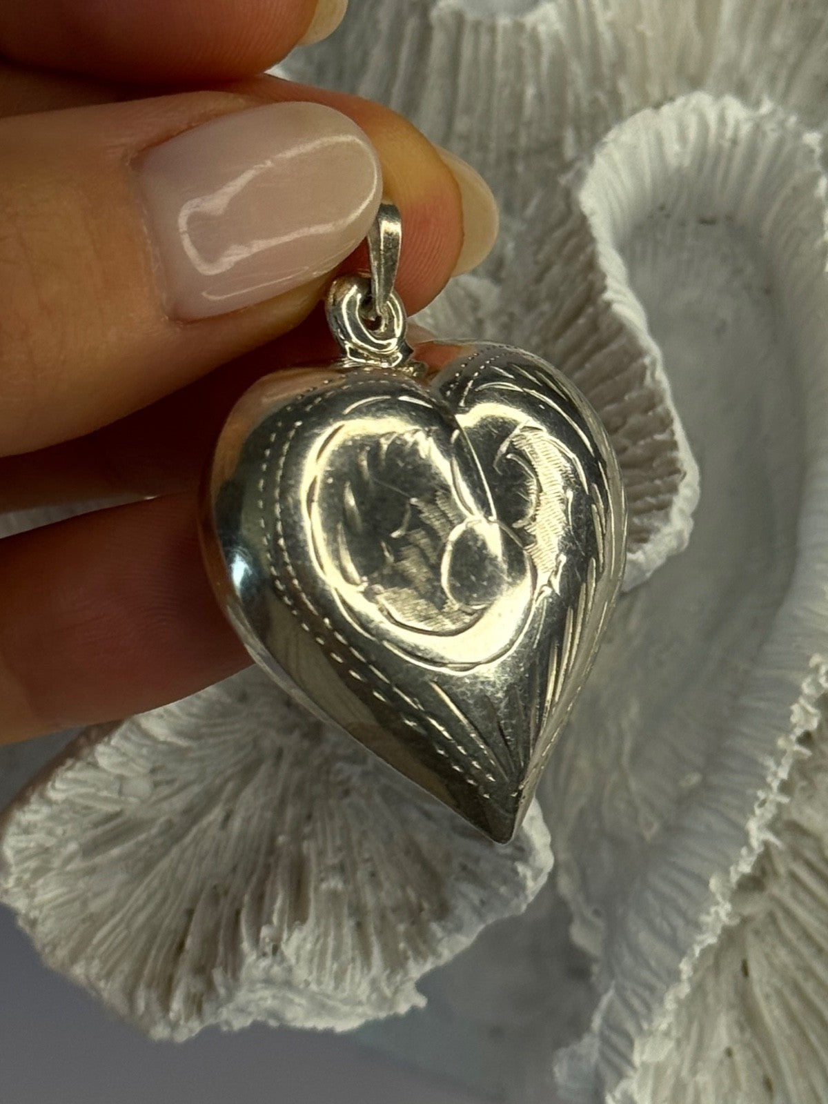 925 Sterling Silver Heart Locket Pendant Length 2 Inch