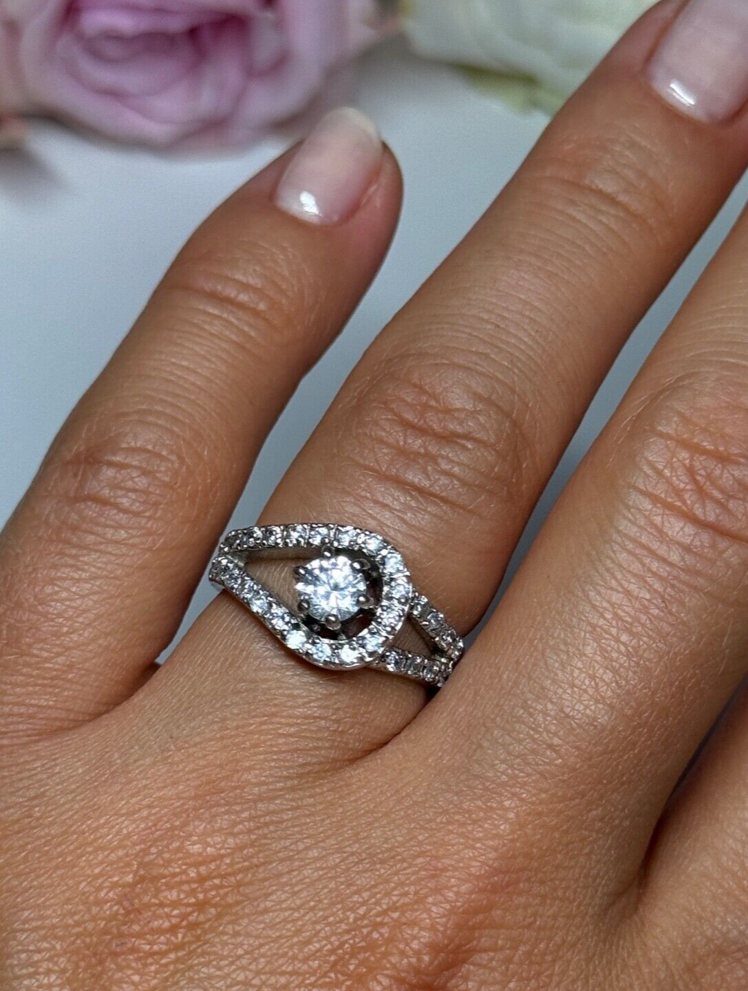 925 Sterling Silver White Topaz Ring Size 6