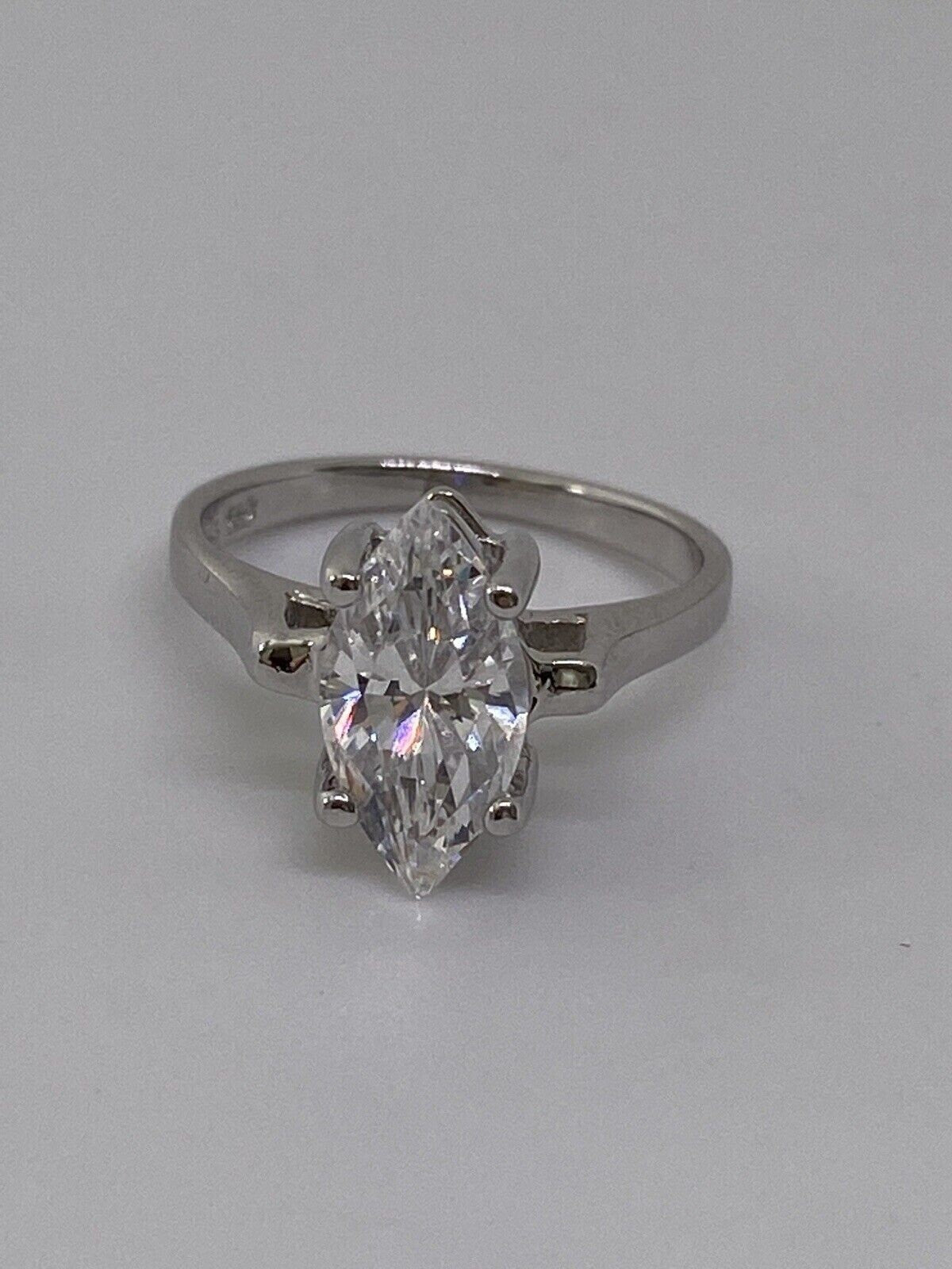 925 Sterling Silver CZ Ring Size 5