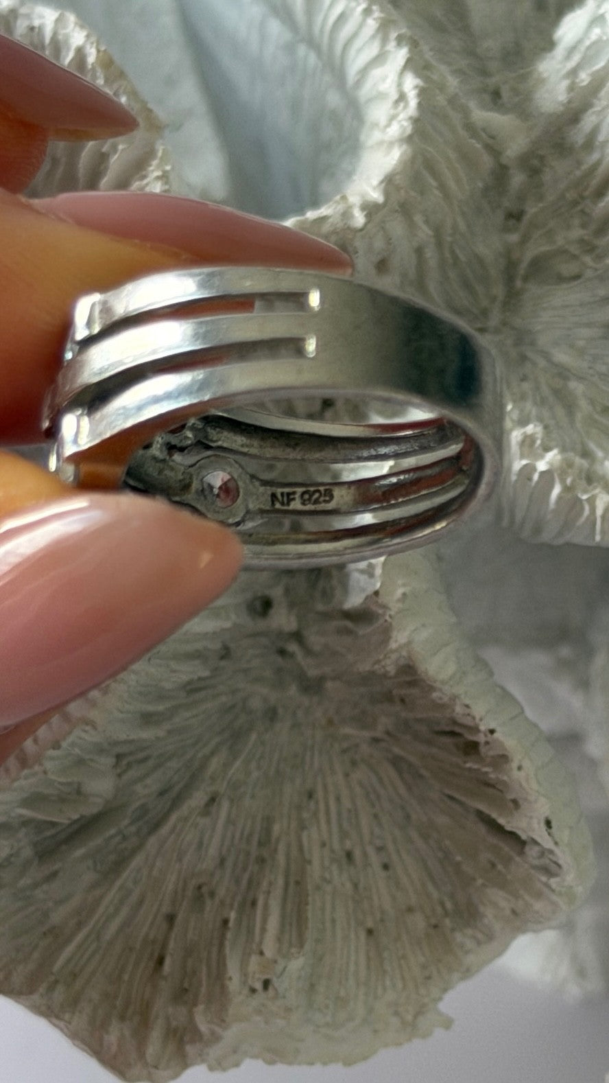 Elegant Design 925 Sterling Silver White Topaz Ring Size 8