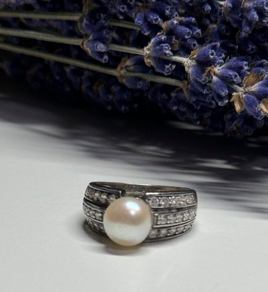 925 Sterling Silver Pearl & CZ Ring Size 5