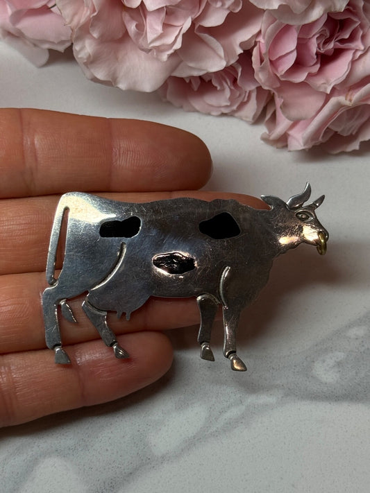 925 Sterling Silver Cow Brooch Length 2.5 In