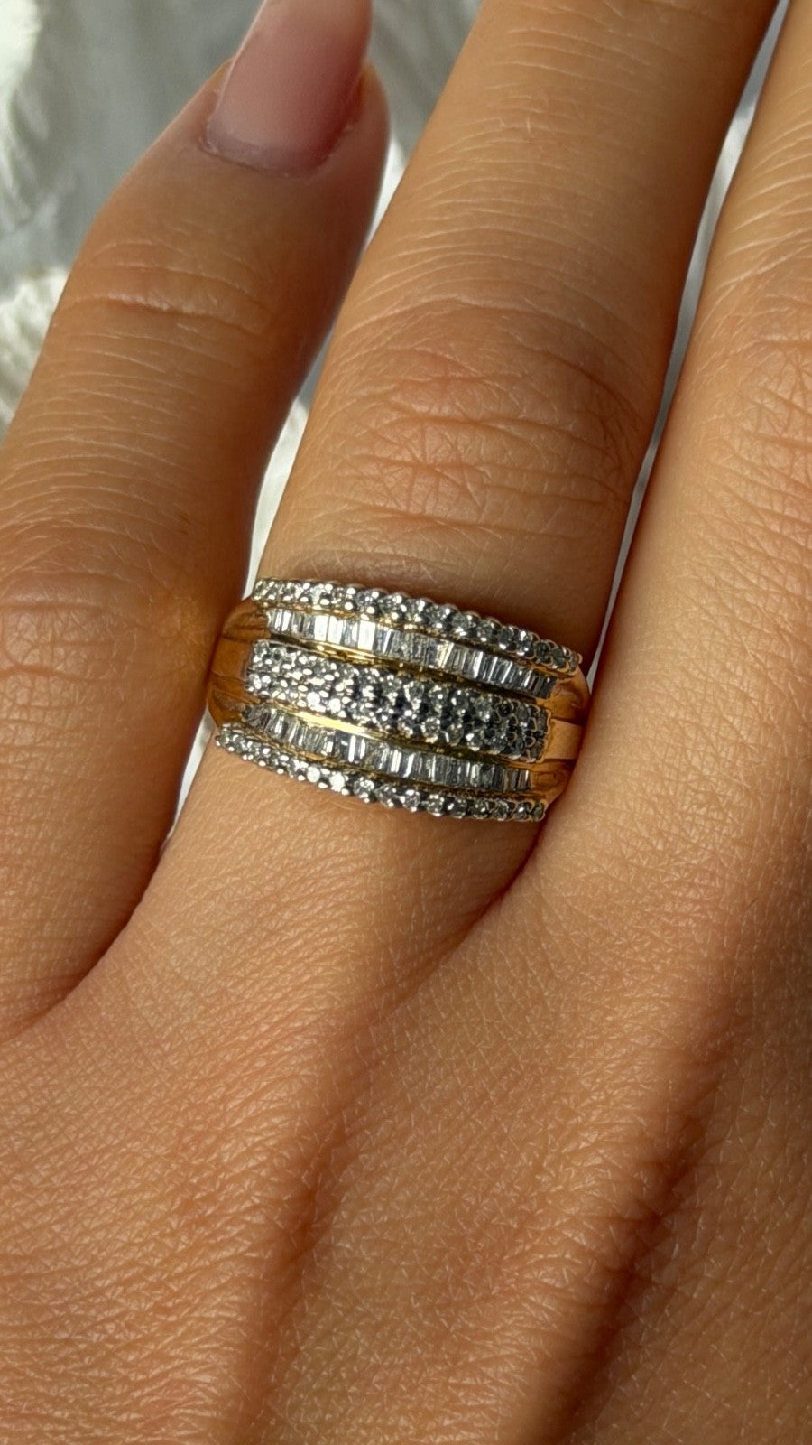 14K Yellow Gold Diamonds 1 carat Ring Size 7