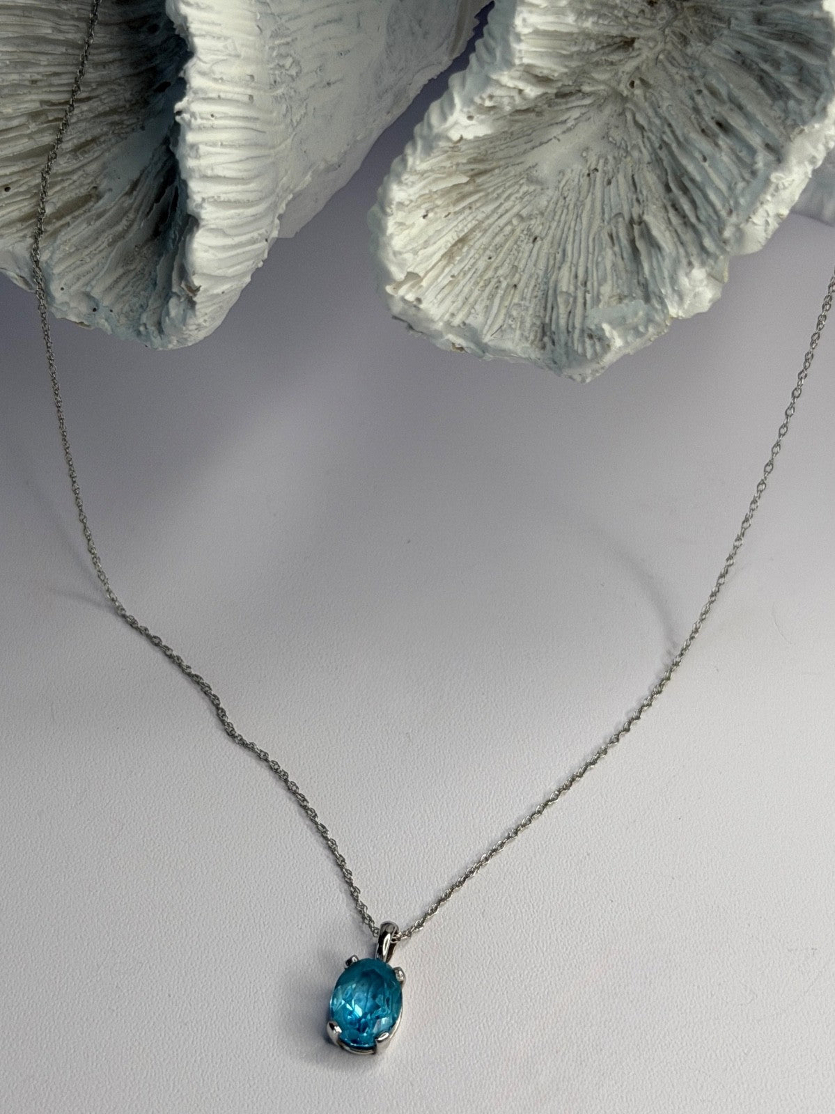 14K White Gold Topaz Pendant & 10K White Gold Chain