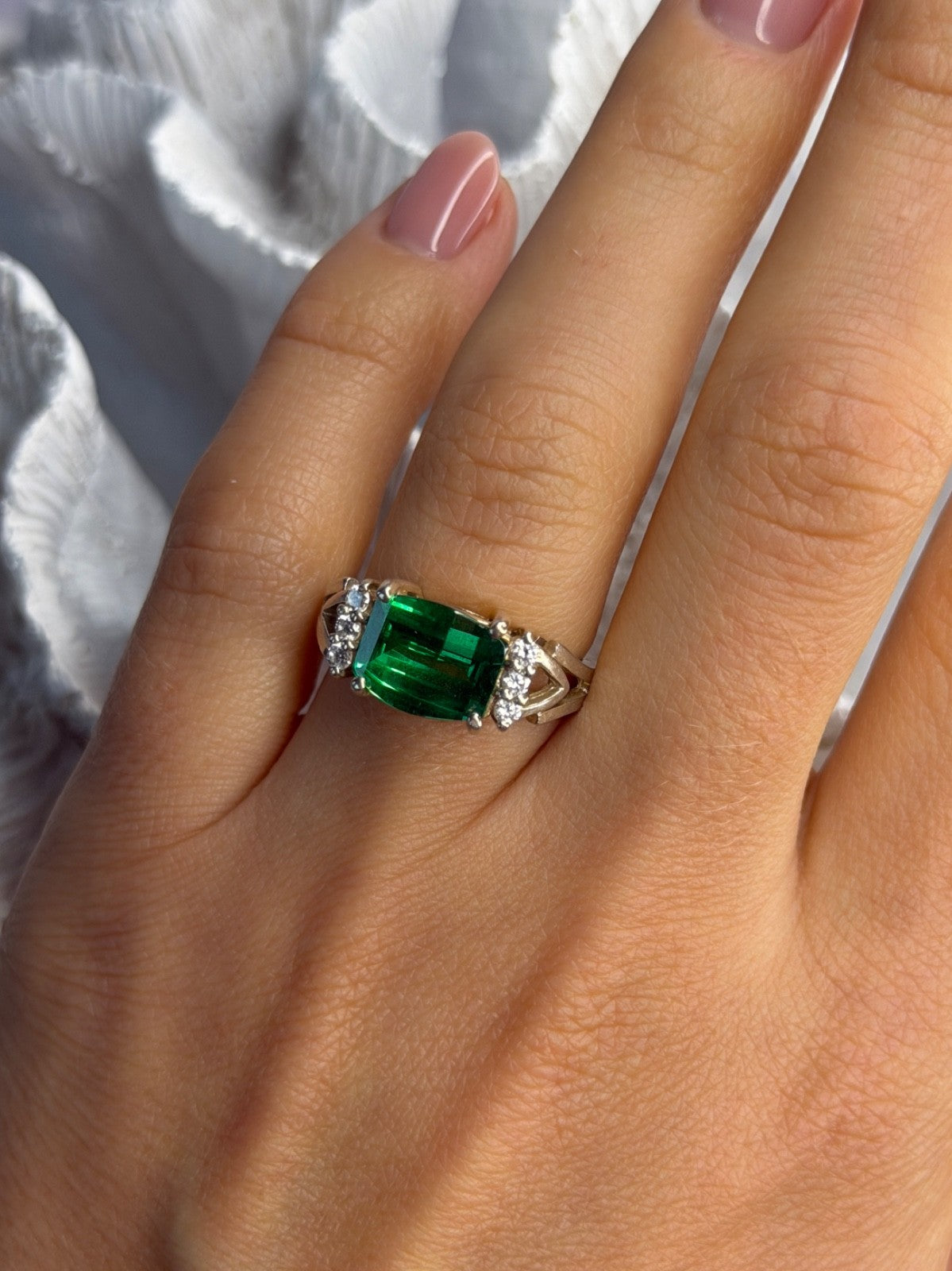 925 Sterling Silver Green Crystal & Cz Ring Size 7